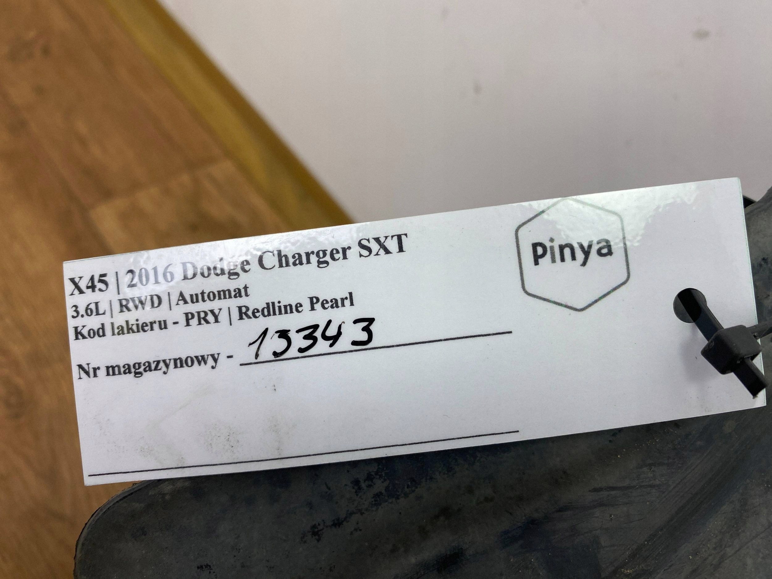 mudguard front left Dodge Charger 2015+