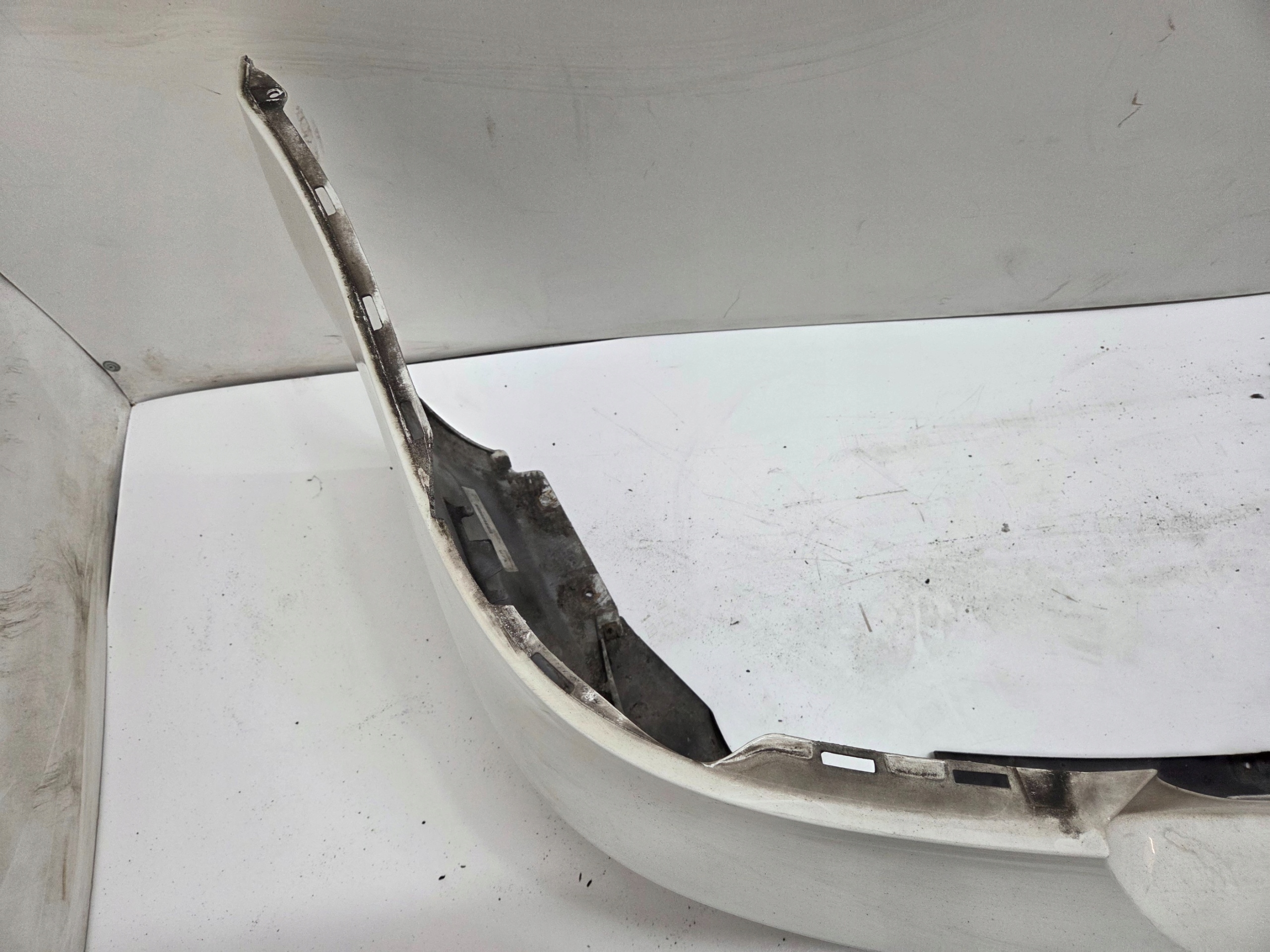 Stoßstange hinten BMW E88 M PAKIET 300