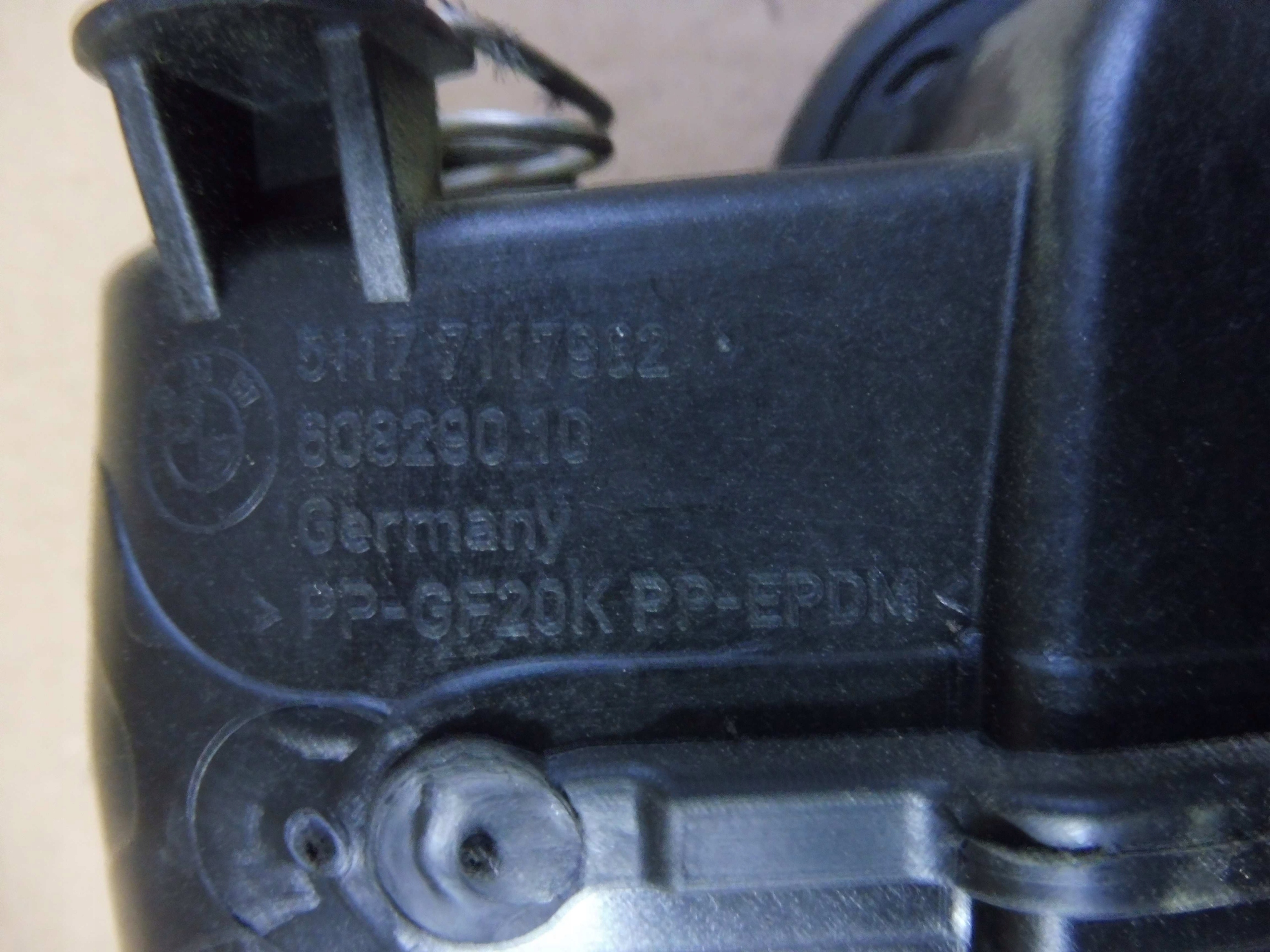 75a0738a46b591537b5a147cdc29