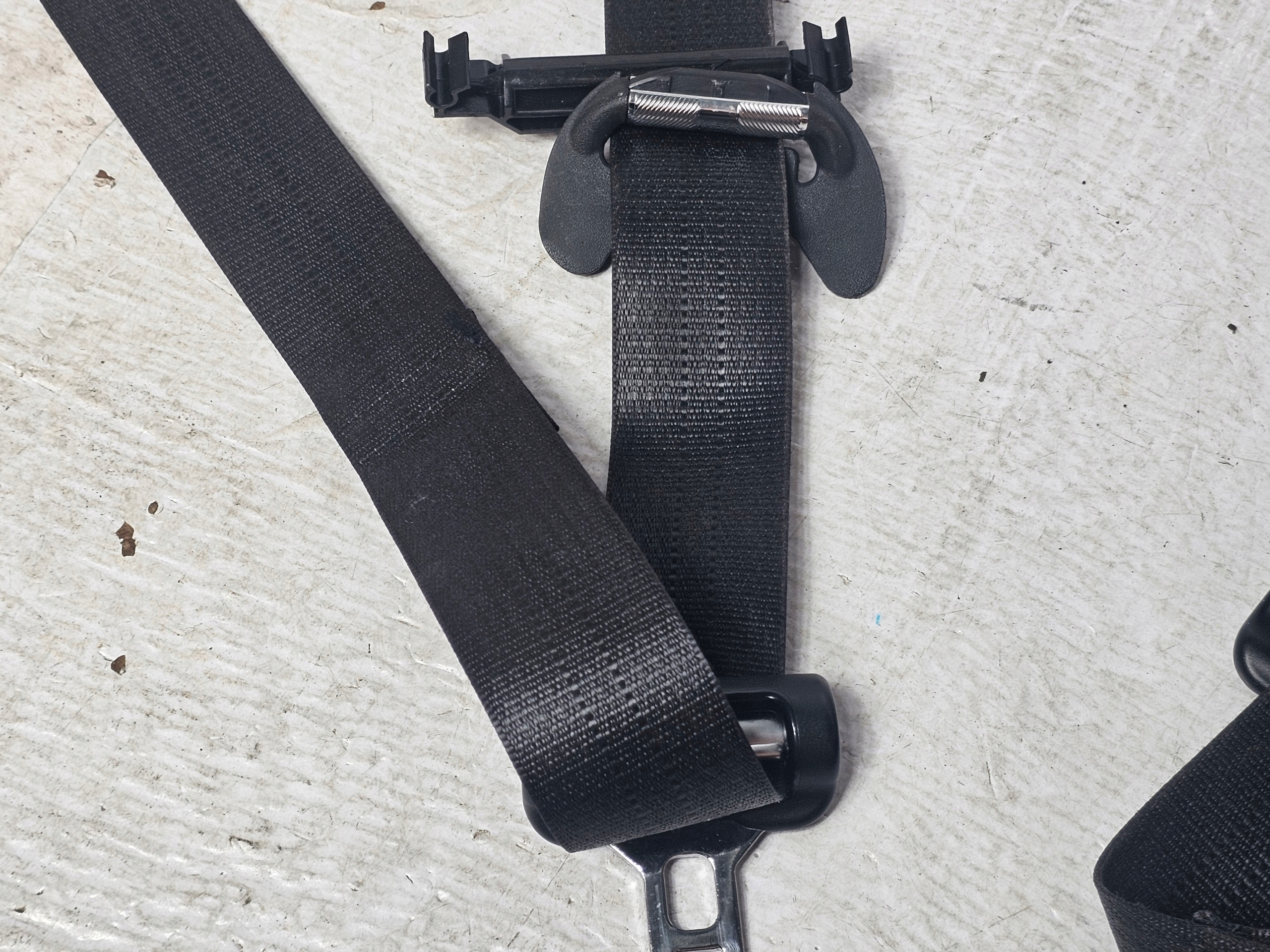 CHRYSLER 200 16- ремень безопасности перед 1VA67DX9AB америка