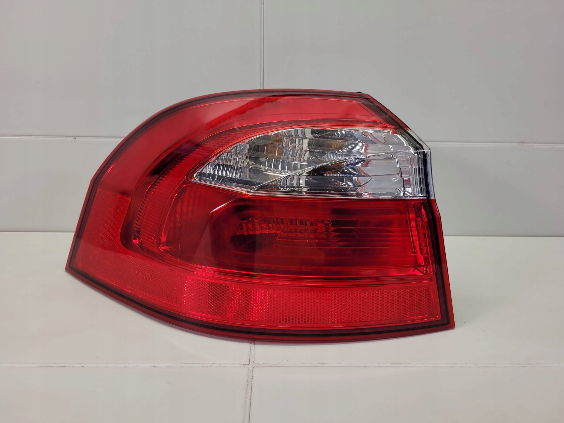 light rear left side Kia Rio 3 2015 92401-1W2