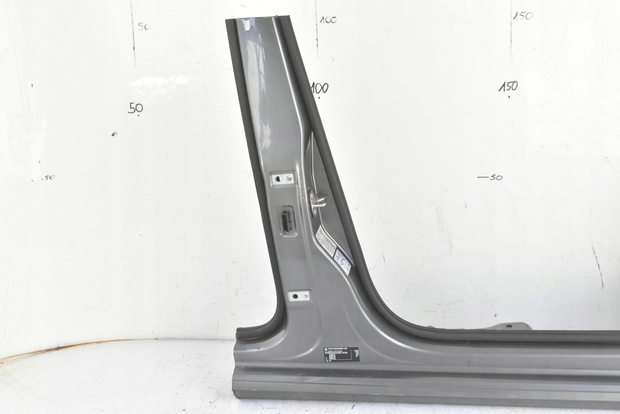 PRÓG PRAWY PRZÓD SŁUPEK VW GOLF VII 5DRZWI 12-21 Stan opakowania zastępcze