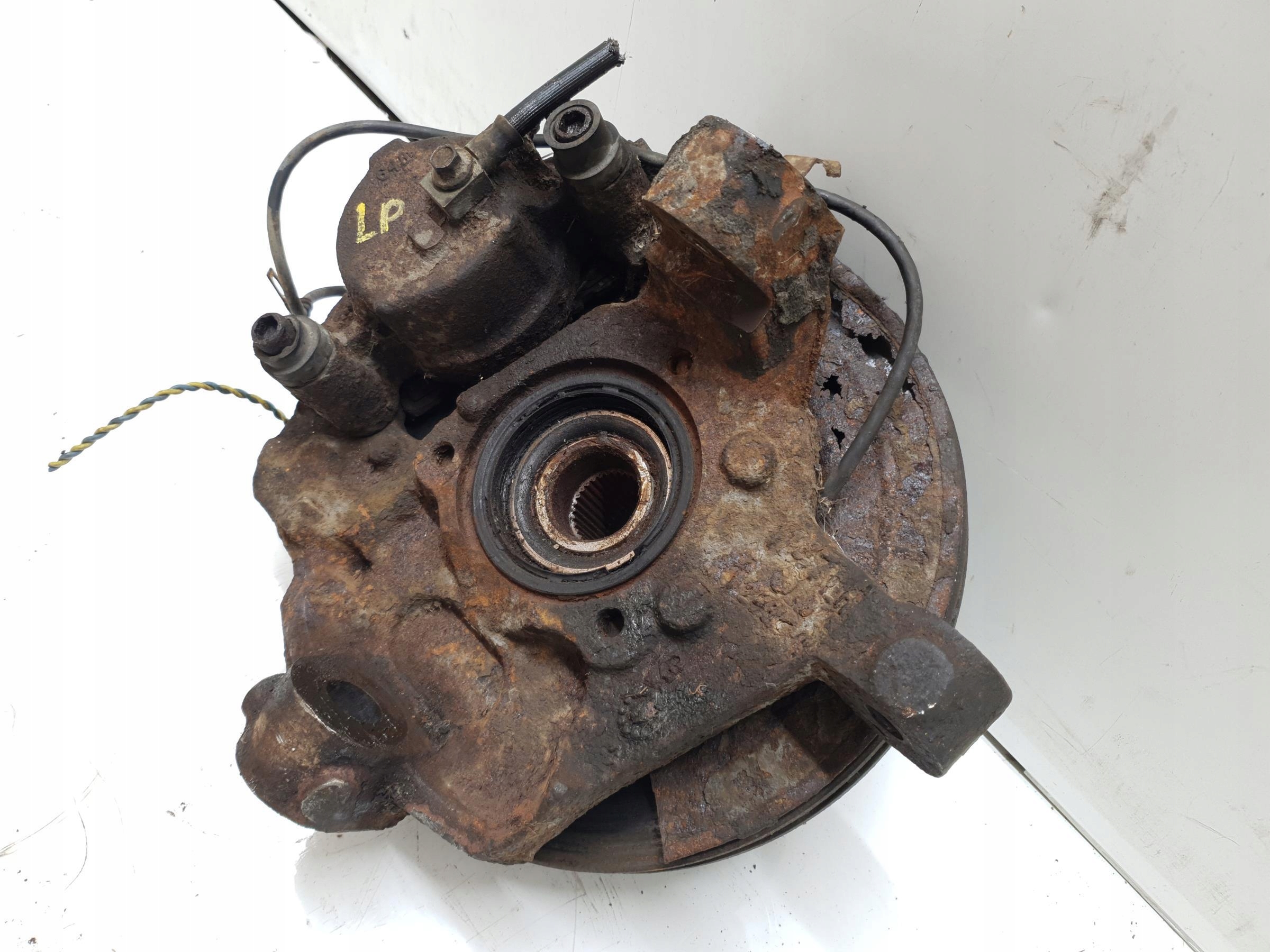 поворотный кулак, цапфа левый перед Chevrolet ASTRO 4.3