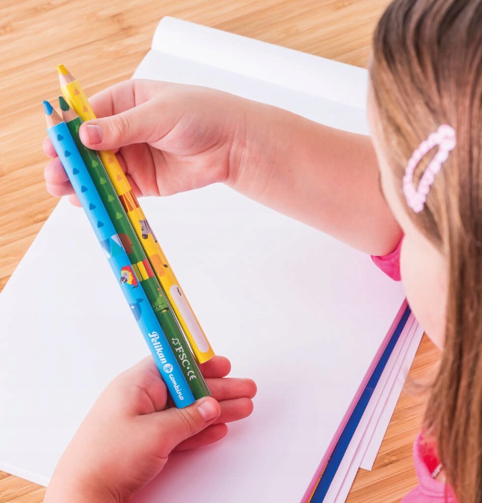 Kredki ołówkowe trójkątne Combino 12szt PELIKAN Kolor Wielokolorowy