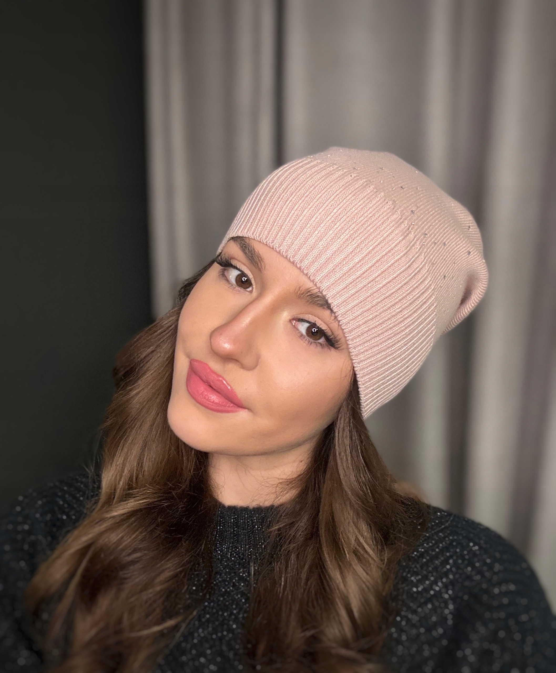 CZAPKA DAMSKA CEKINY MODNA ELEGANCKA CIEPŁA WIOSNA JESIEŃ BEANIE KOLOR 2921 Płeć kobieta