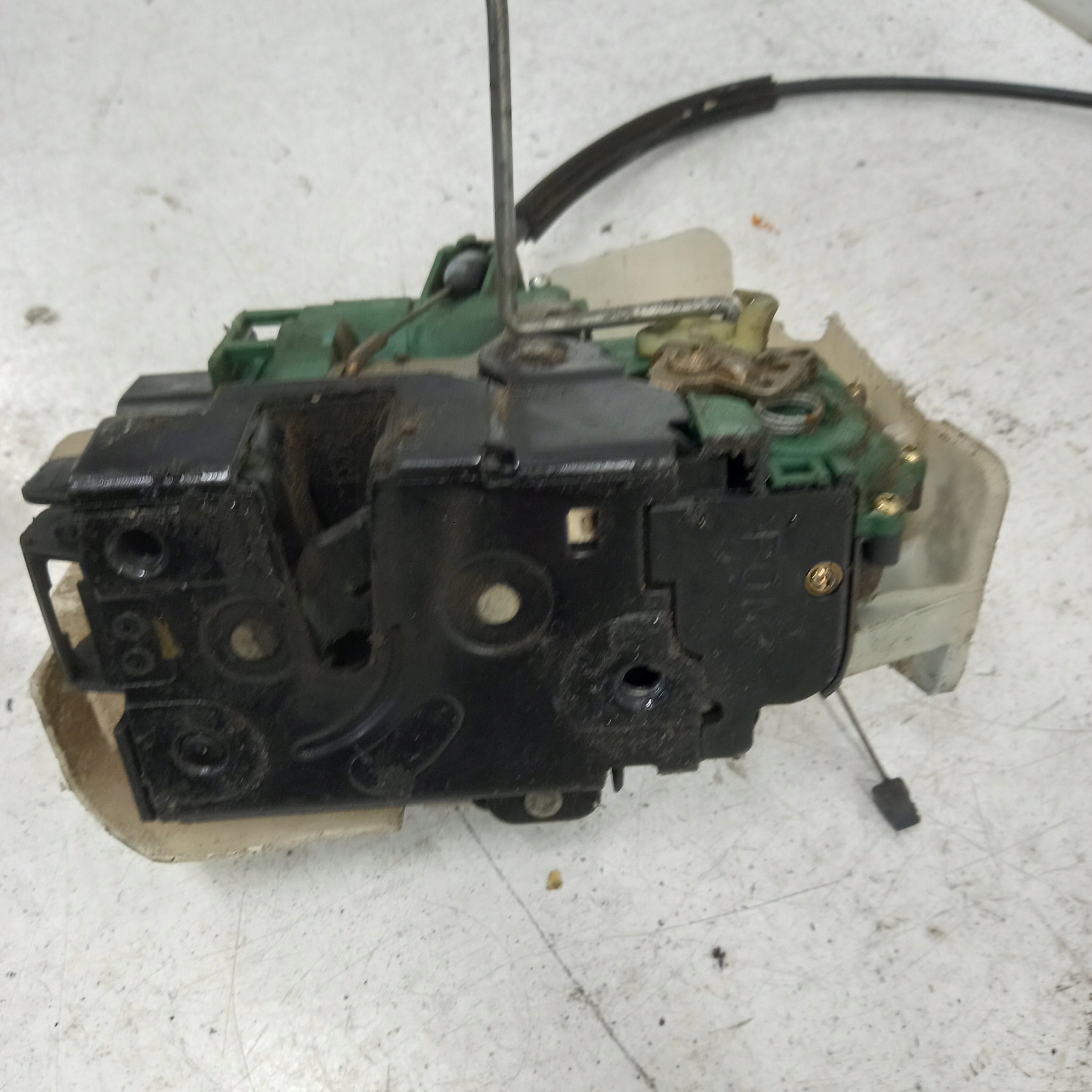 lock door right front SKODA SUPERB