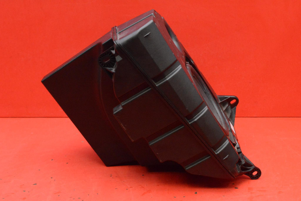speaker SUBWOOFER 1656267-00-B TESLA MODEL Y 20