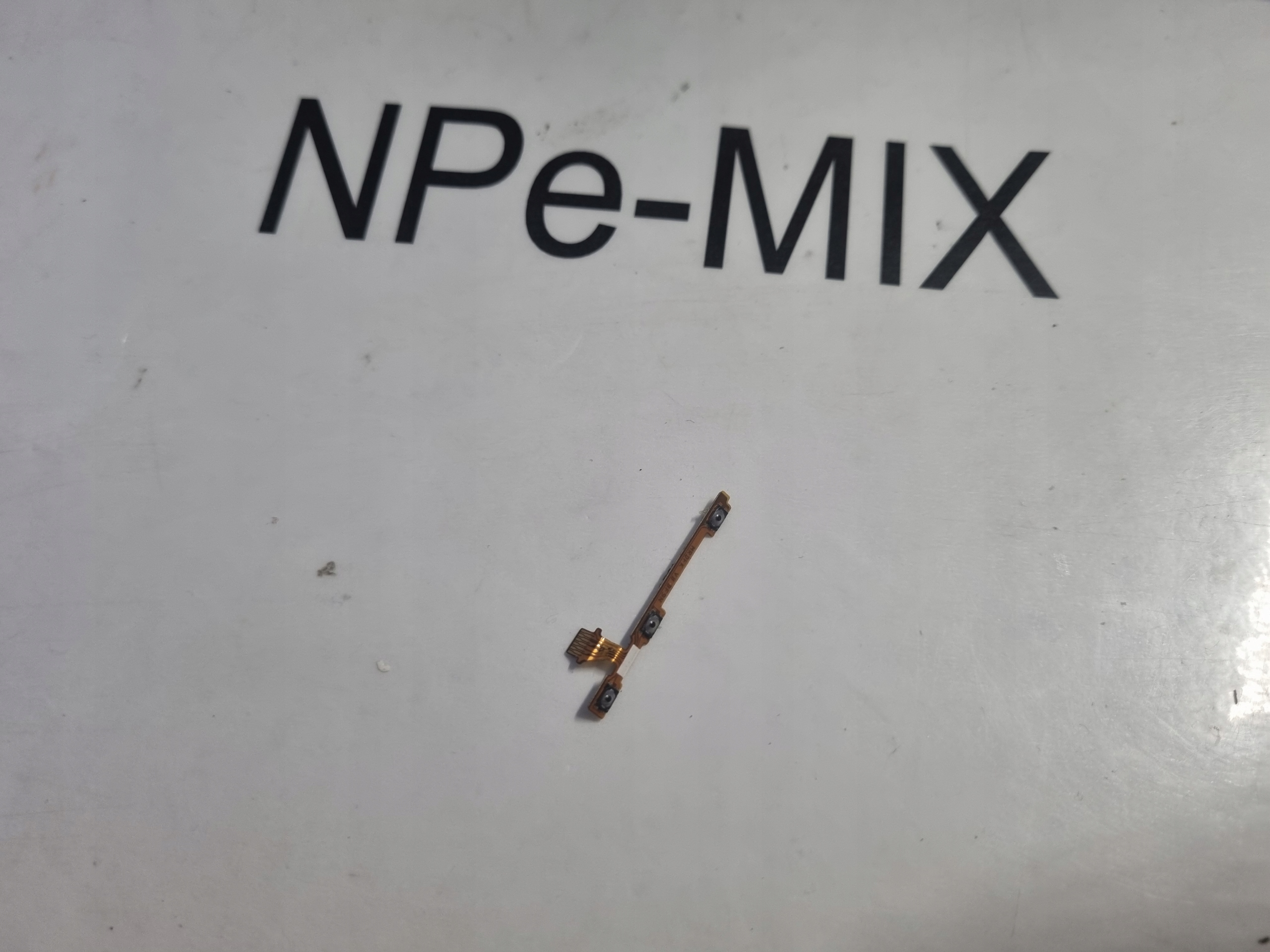 Taśma przycisków Huawei Y6 2019