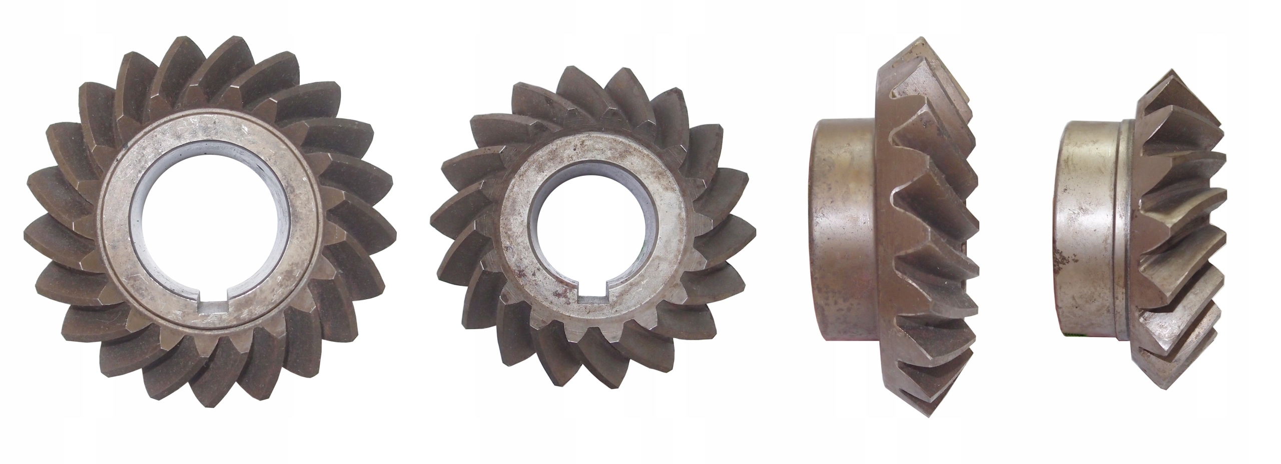 100210 - Пара зубчатых колес для редукторов OLSZTYN Z18/21