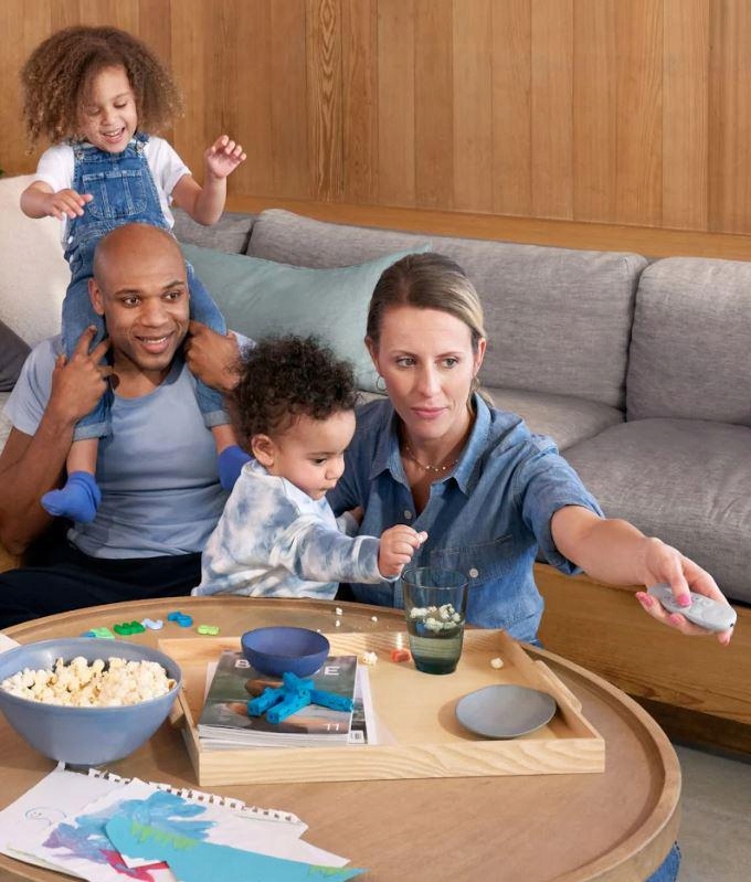 ODTWARZACZ MULTIMEDIALNY Google Chromecast 4.0 4K z Google TV BT WiFi 5 Złącze HDMI tak