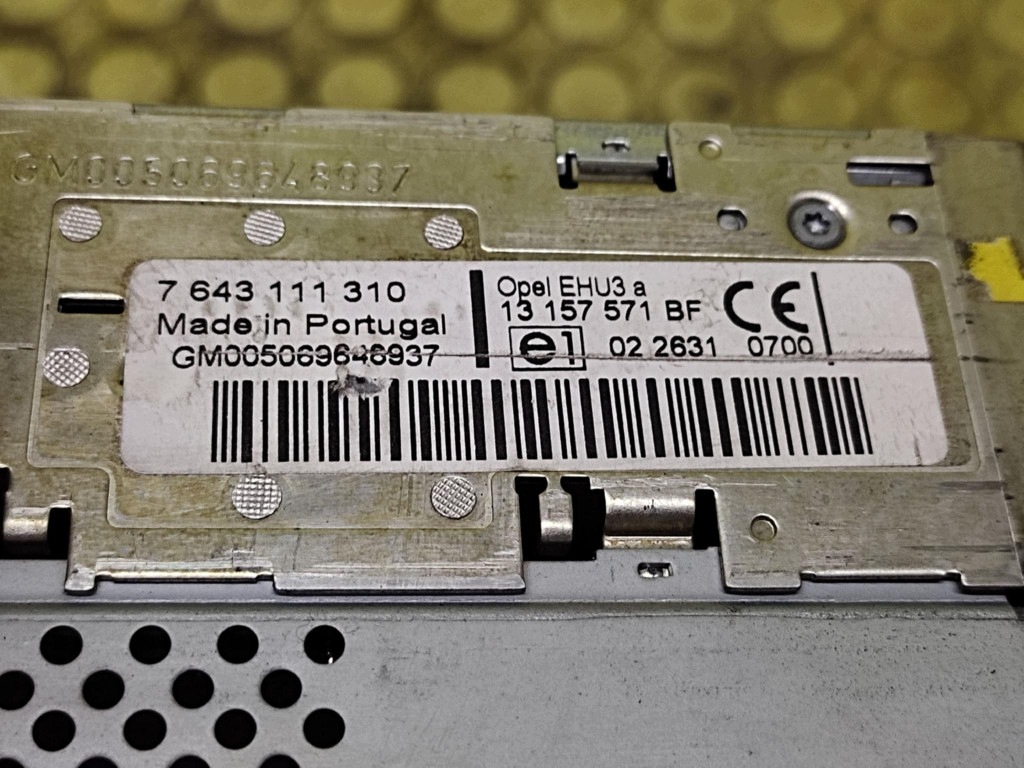 OPEL ASTRA H RADIO 13157571