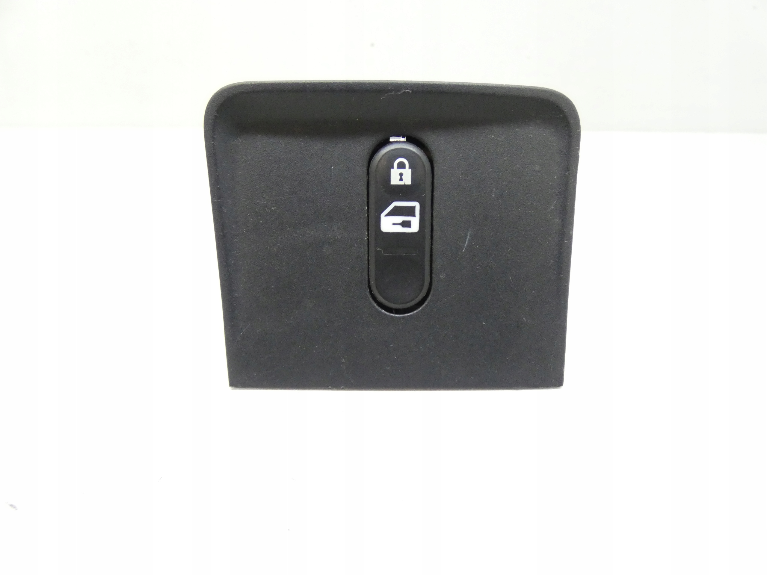 switch central of a lock NISSAN PRIMERA P12 02-07