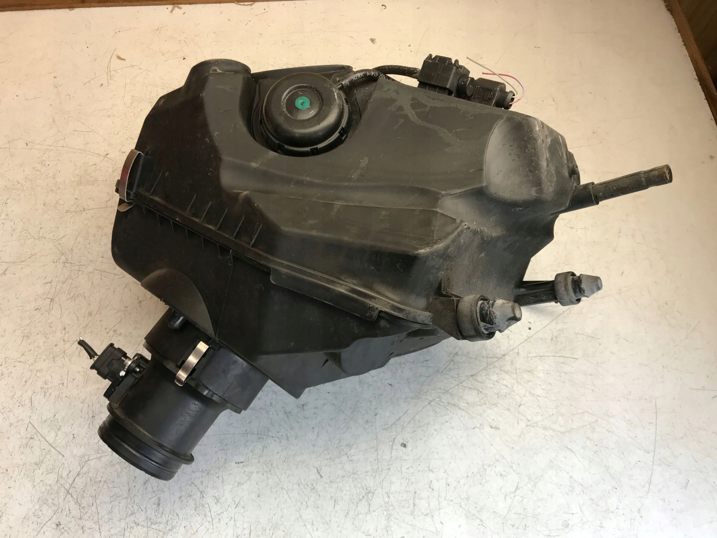 Gehäuse filter luft AUDI A6 C6 LIFT 4F0133837BB