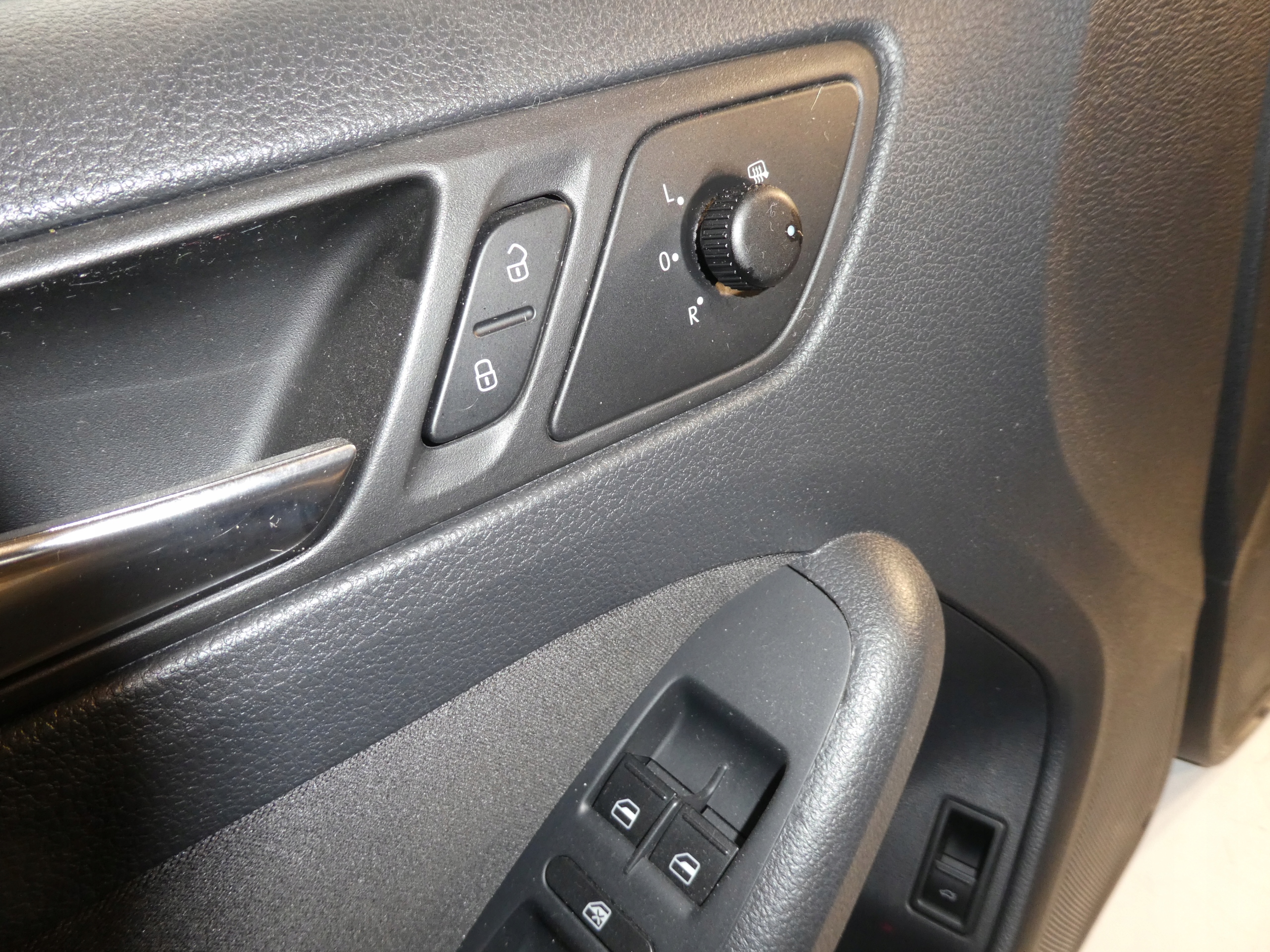 дверные карты комплект vw JETTA 5C