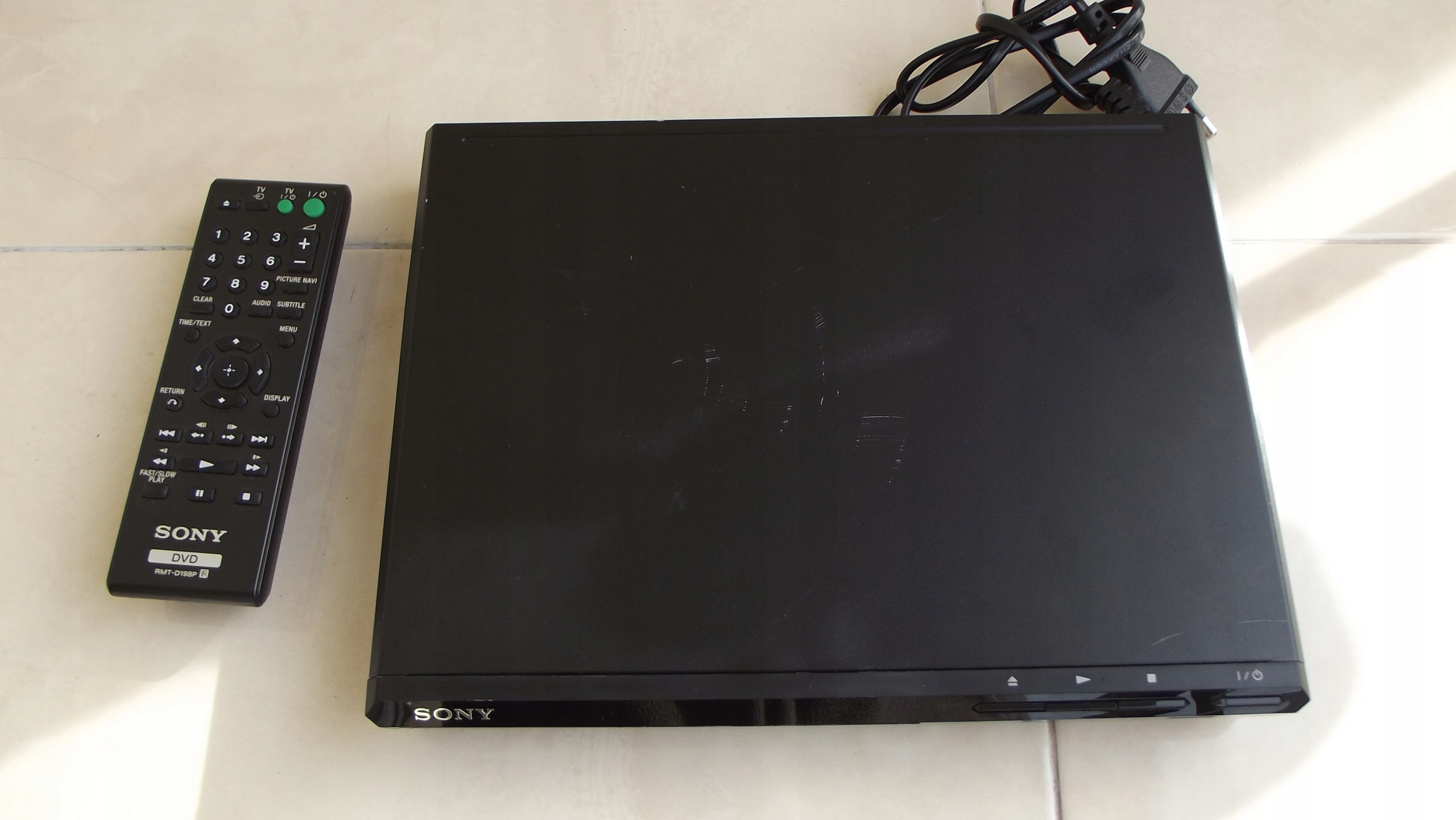 DVD SONY DVP-SR370 Czyta CD i CD-r Model dvp-sr