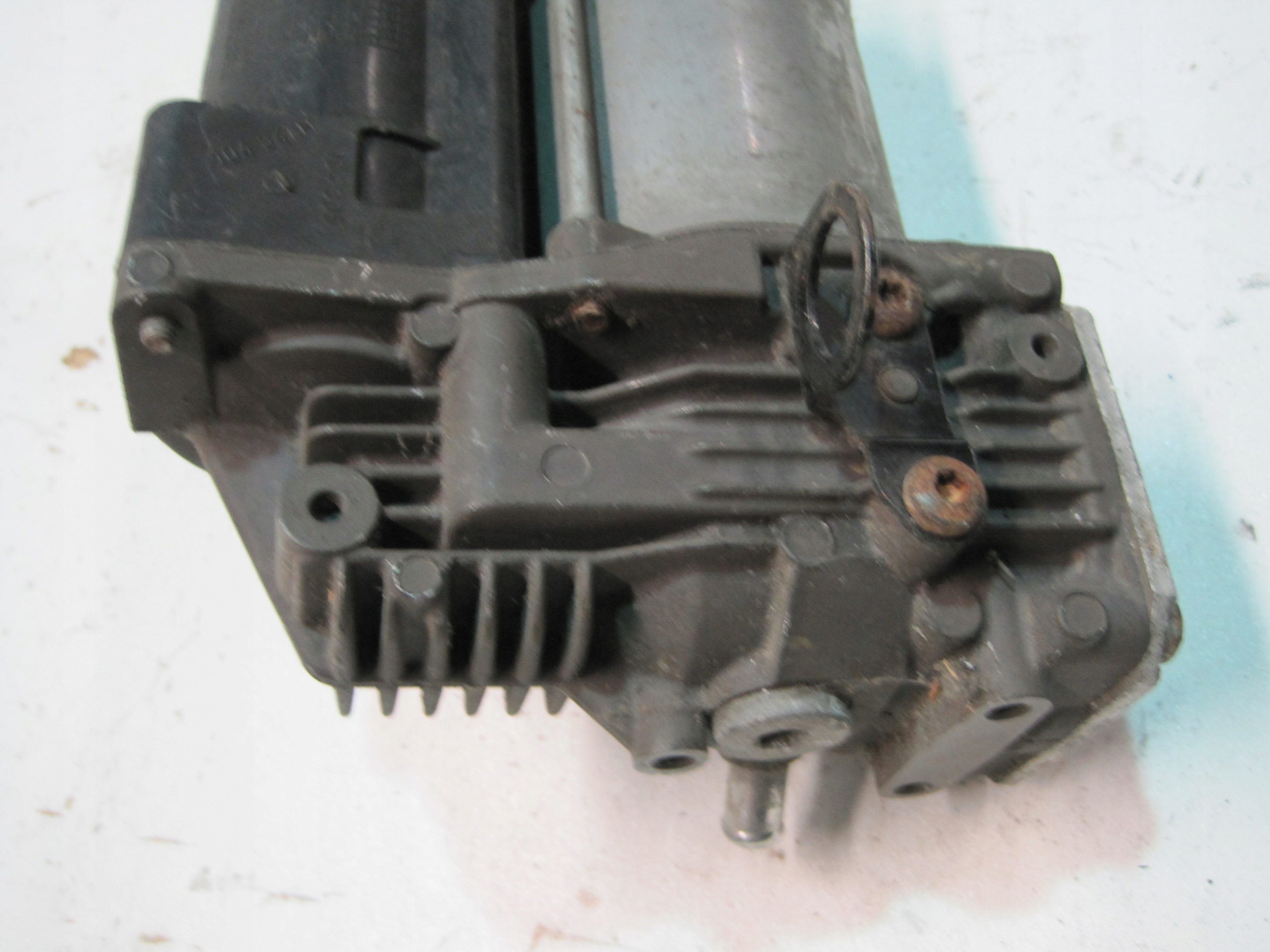 pump springing MERCEDES 83294023114