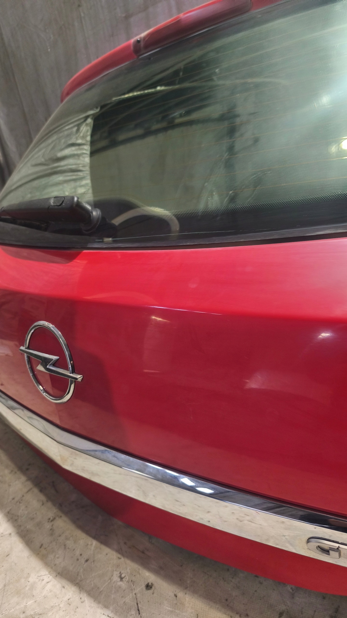 trunk door boot OPEL ASTRA H K: Y547