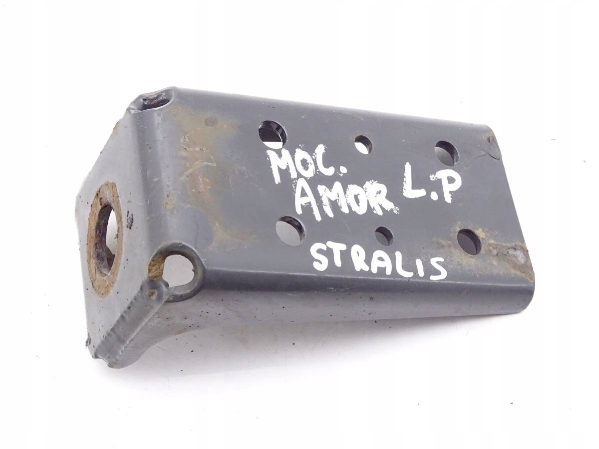 IVECO STRALIS 13 - E6 крепление переднего амортизатора