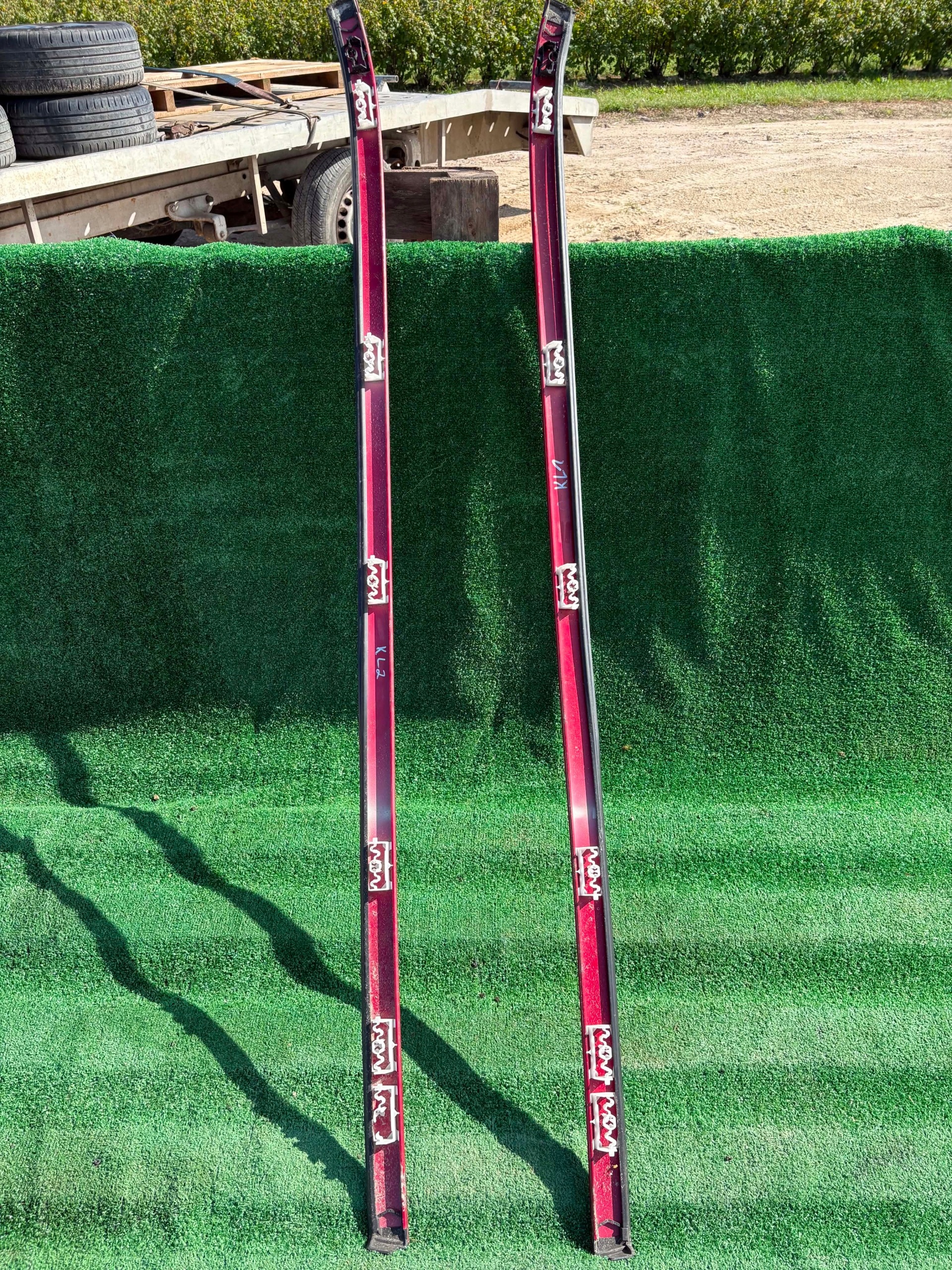 2x lišta lišty strešné Land Range Rover EVOQUE L538 farba 868 firenze red