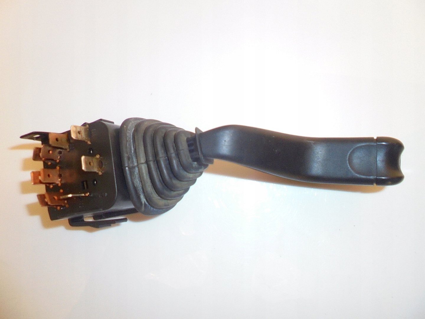 Bouton Indicateurs de direction OPEL 90221174