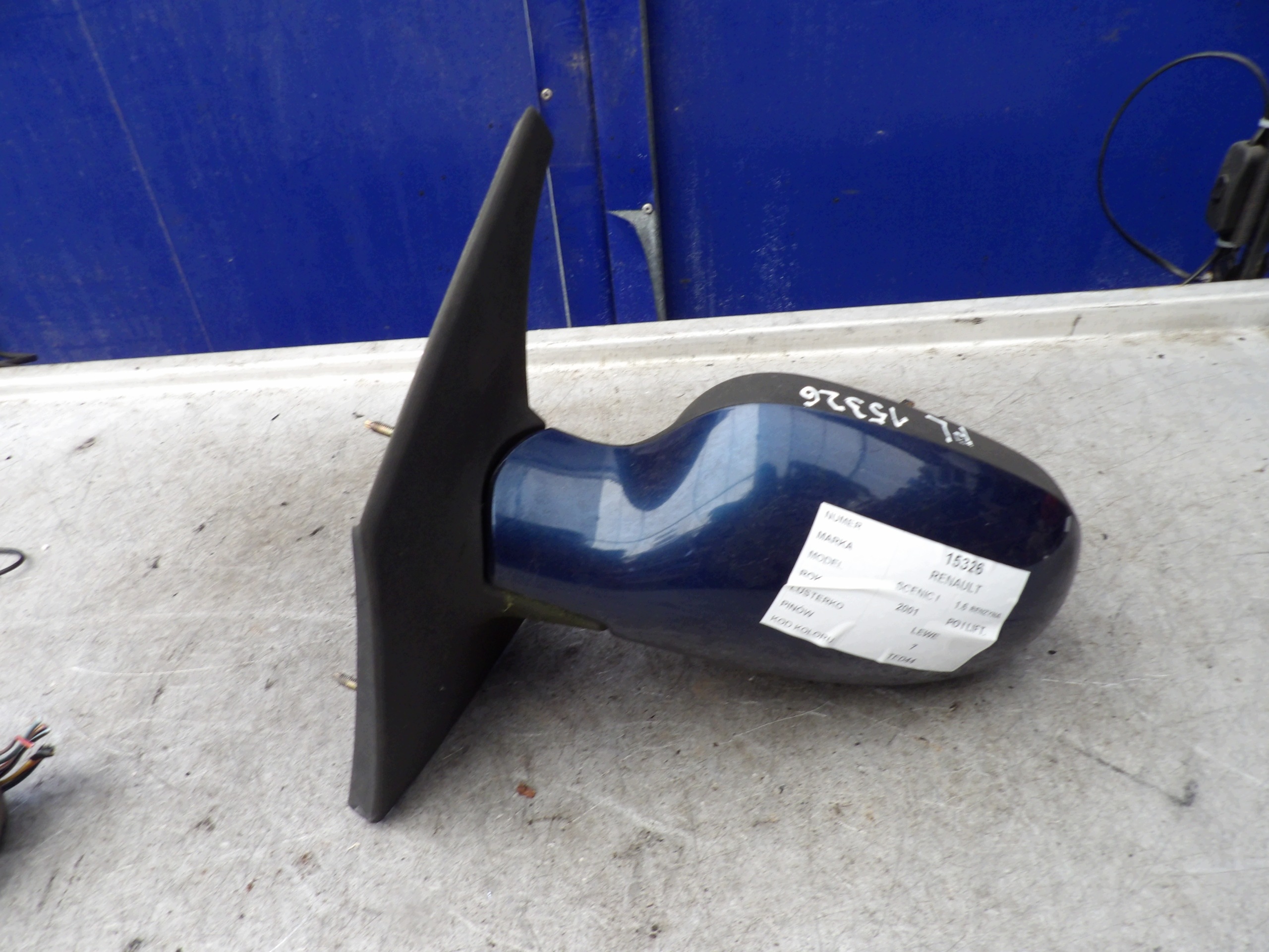 Renault Scenic and mirror left 7 vertical TED44