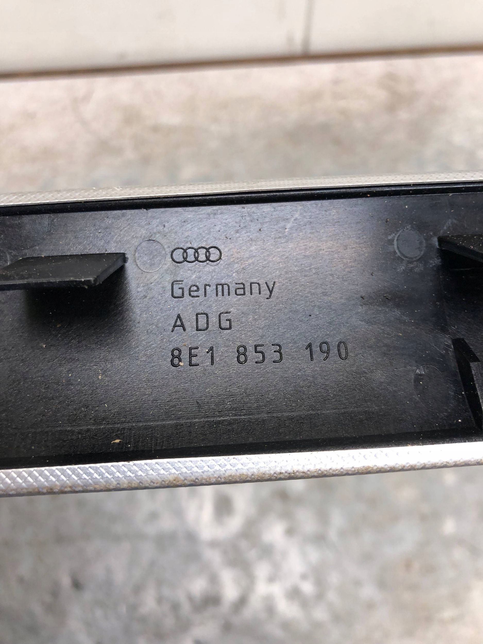 Moulage DEKOR Console AUDI A4 B6 8E1853190