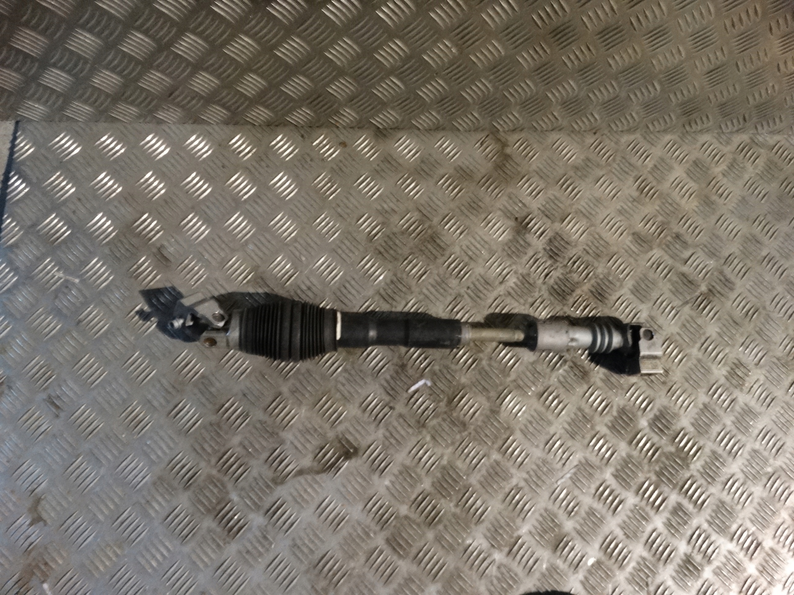 IDEAL EMBRAYAGE CROIX COLONNE DE DIRECTION MERCEDES W205 W213 1