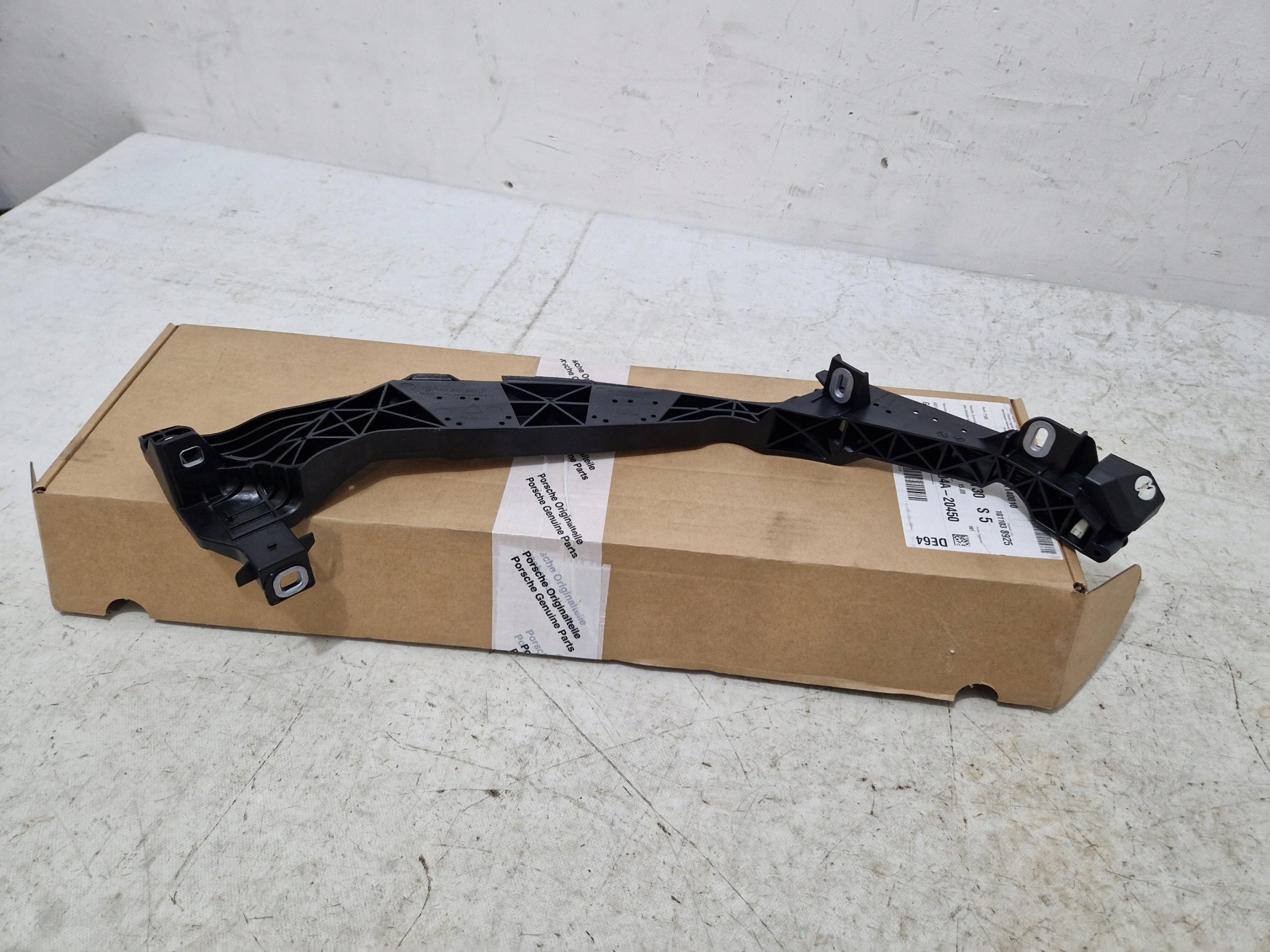 PORSCHE MACAN 95B support lights left front front 95B807889F