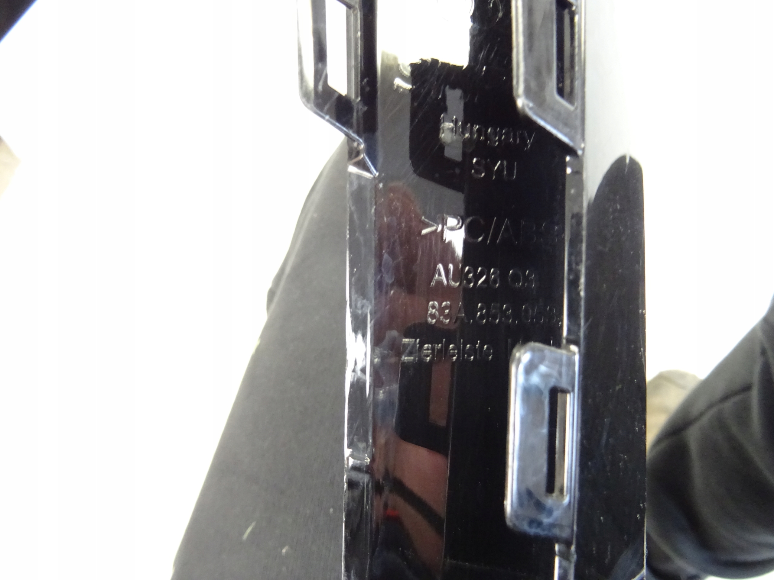 grid of a bumper left front AUDI Q3 83A 83A853053