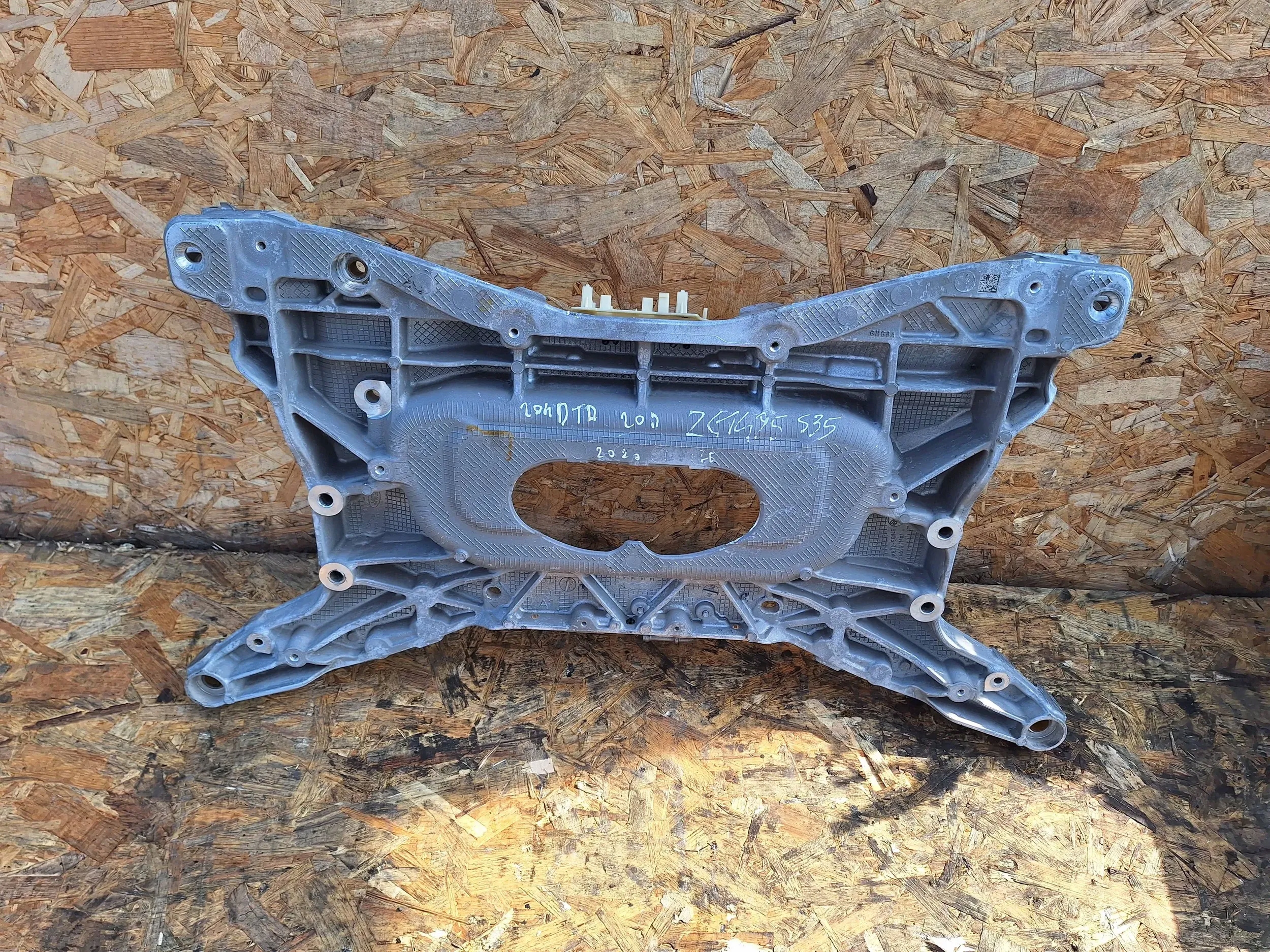 Sanki kołyska wózek K8D2-5C145 Land Rover Evoque II 19- Producent części Land Rover OE