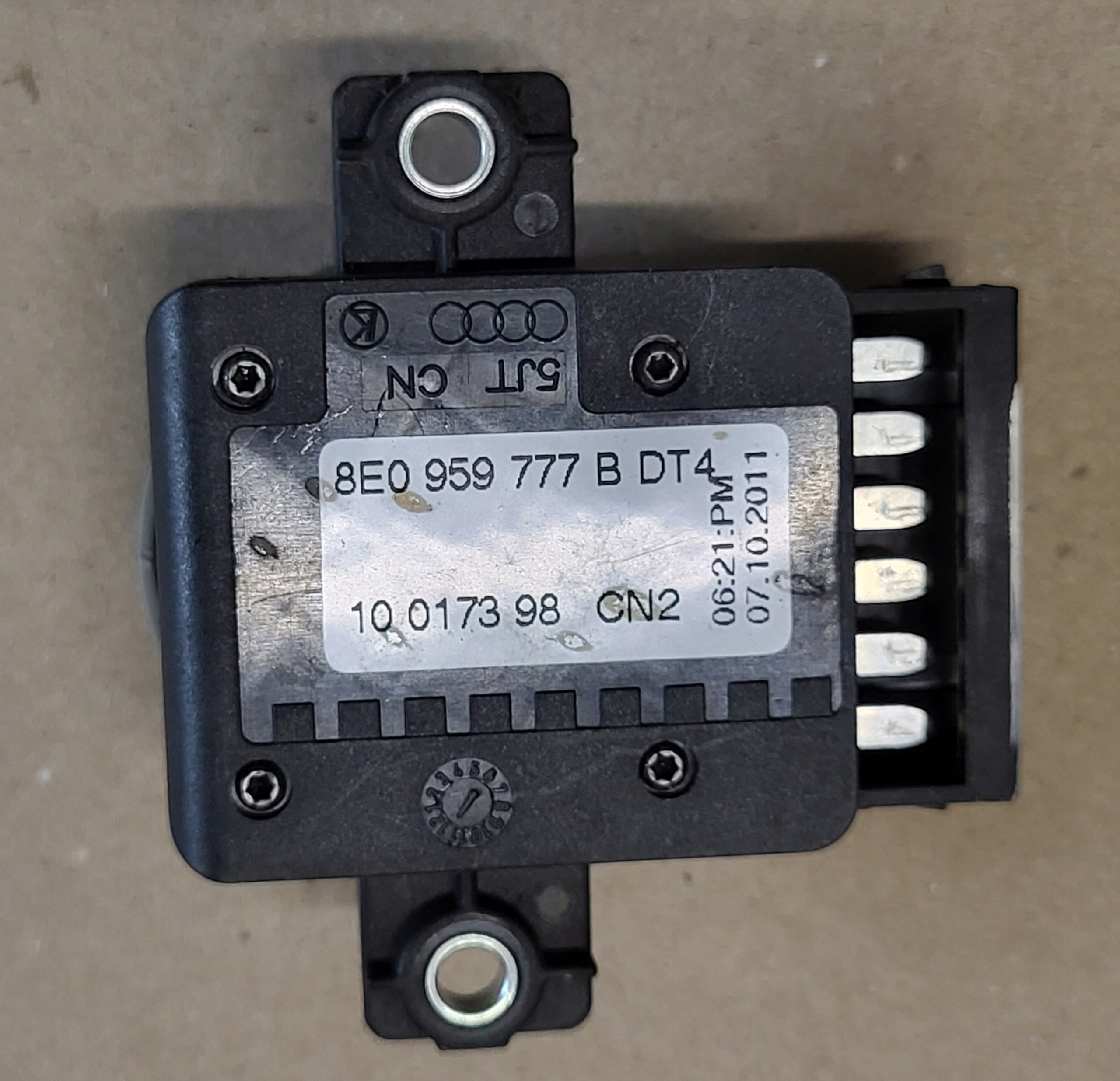 switch switch control seat AUDI A4 B7 B6 A6 C7 A7 4G A4 B8 A5 OE