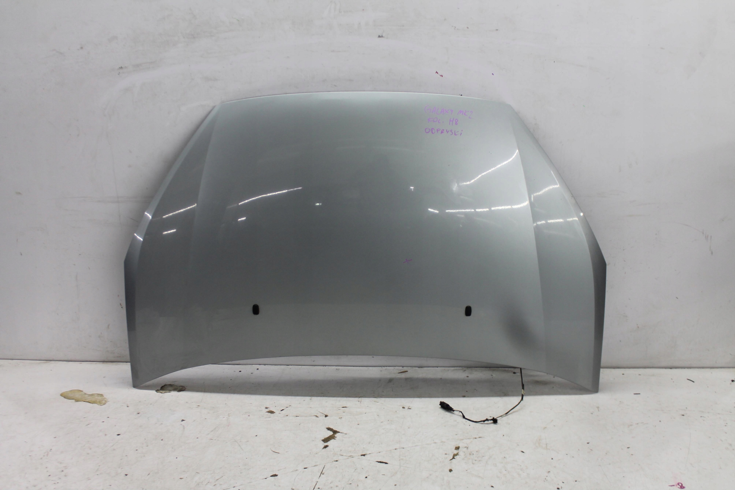 Capot FORD GALAXY MK2 des roues. H8 06-09