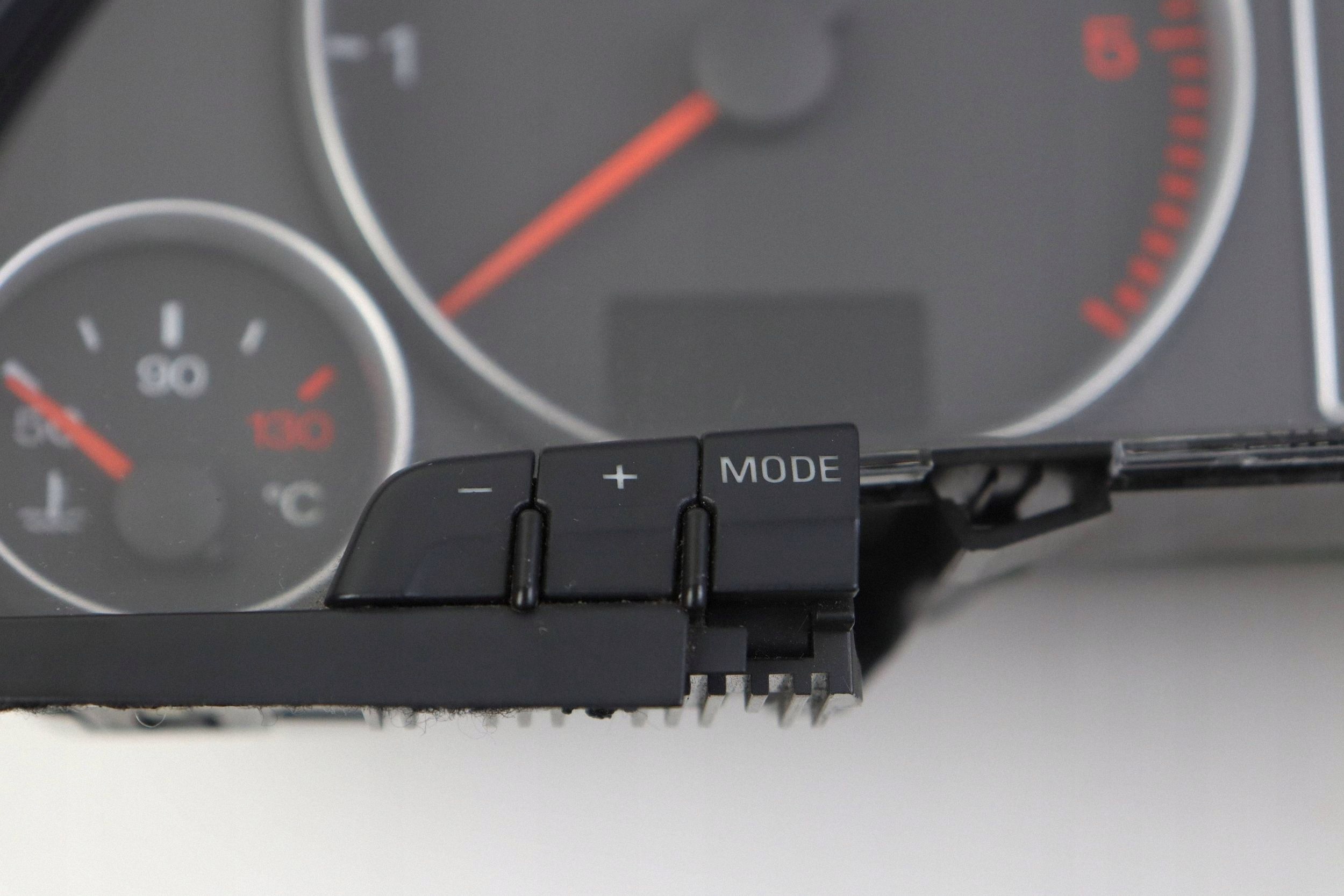 AUDI A4 B7 dials dials PREDKOSCIOMIERZ DIESEL 8E0920931D EUROPA