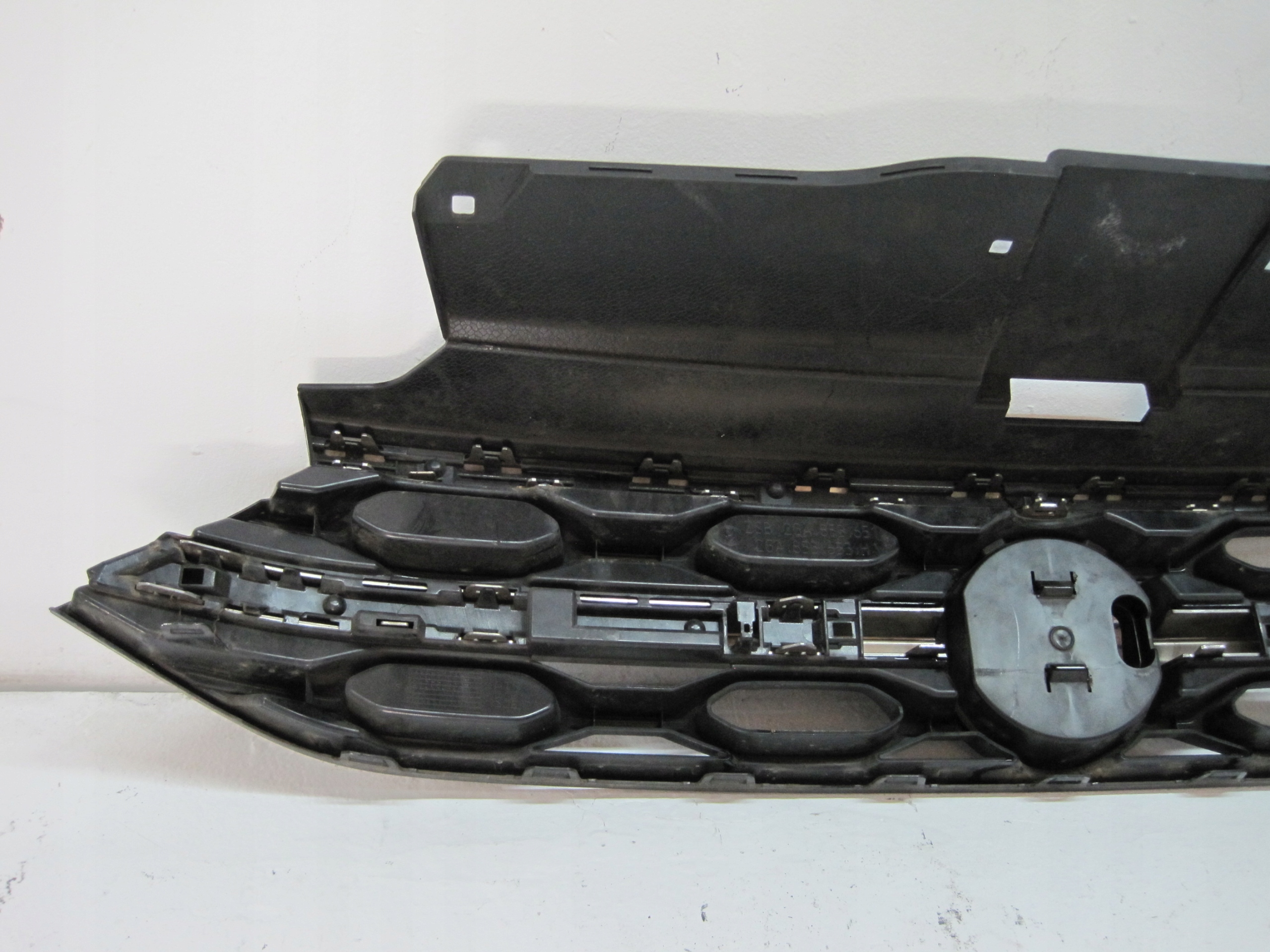 maska VW T-ROC 2GA 2GA853651 ispod RADAR