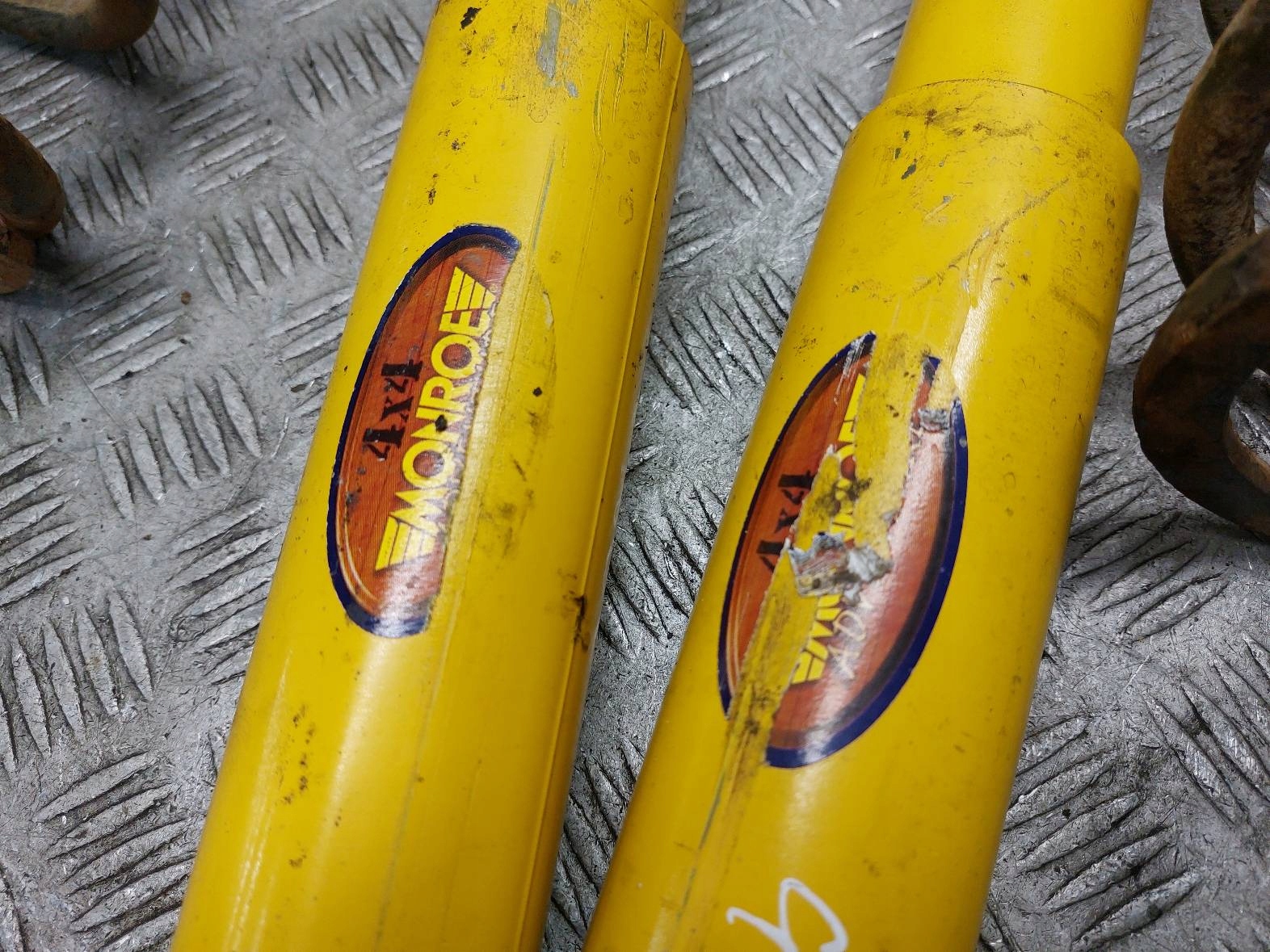 shock absorber + spring left front + right front LAND ROVER DISCOVERY and