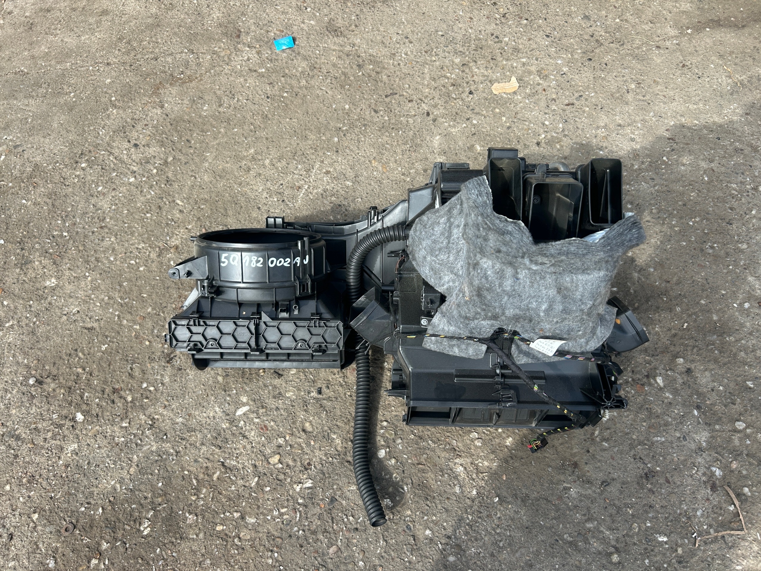 VW GOLF VII heater complete EUROPA 5Q182002AJ