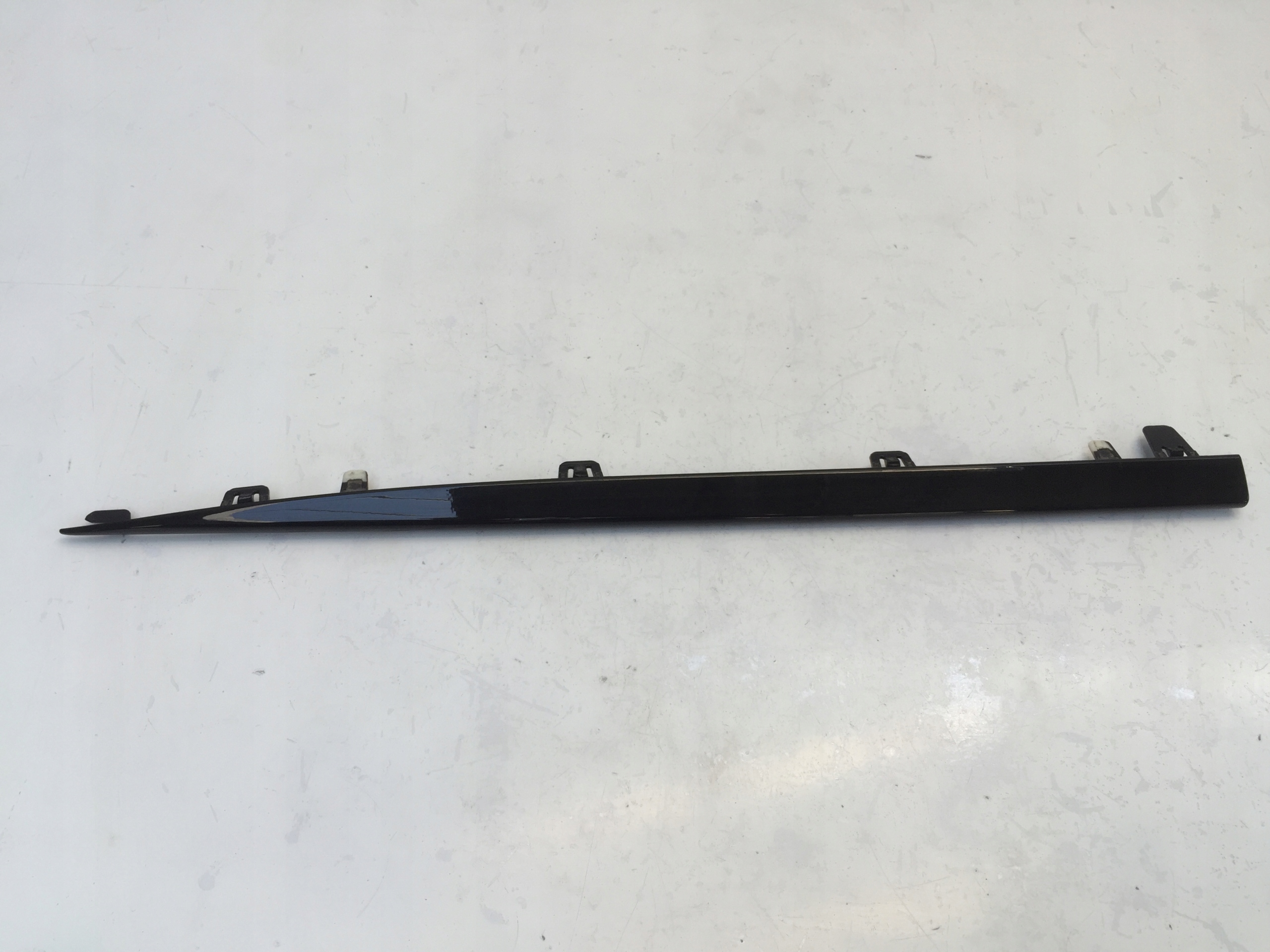 MERCEDES A W177 накладка порога права задня A1776984700