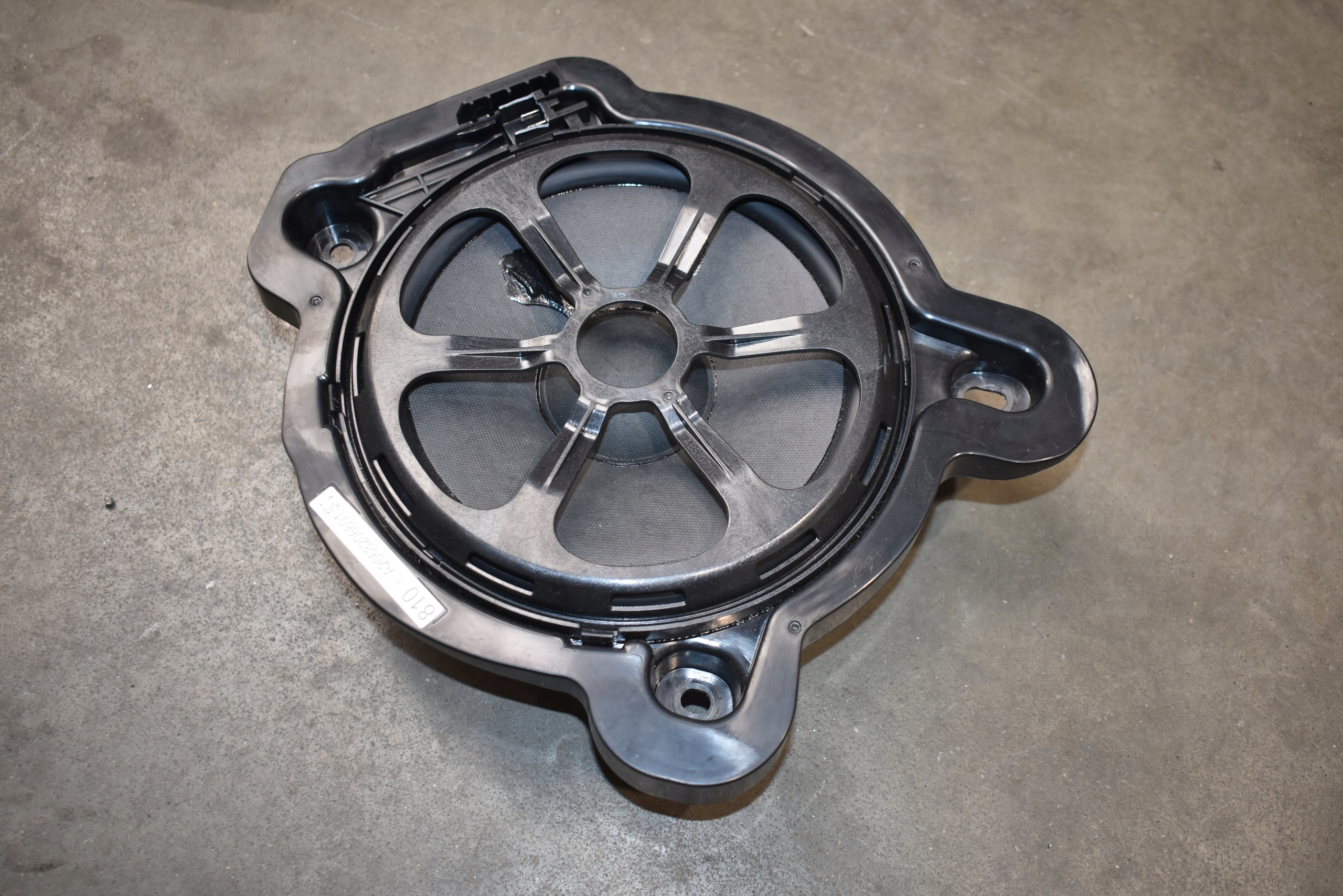 IDEALNY speaker MERCEDES W214 1