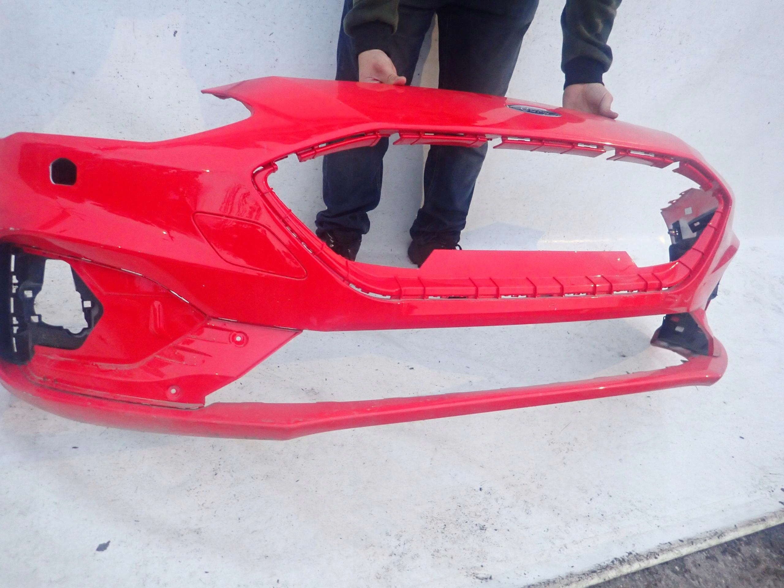 FORD FOCUS IV MK4 ST 18- bumper front PDC SPR