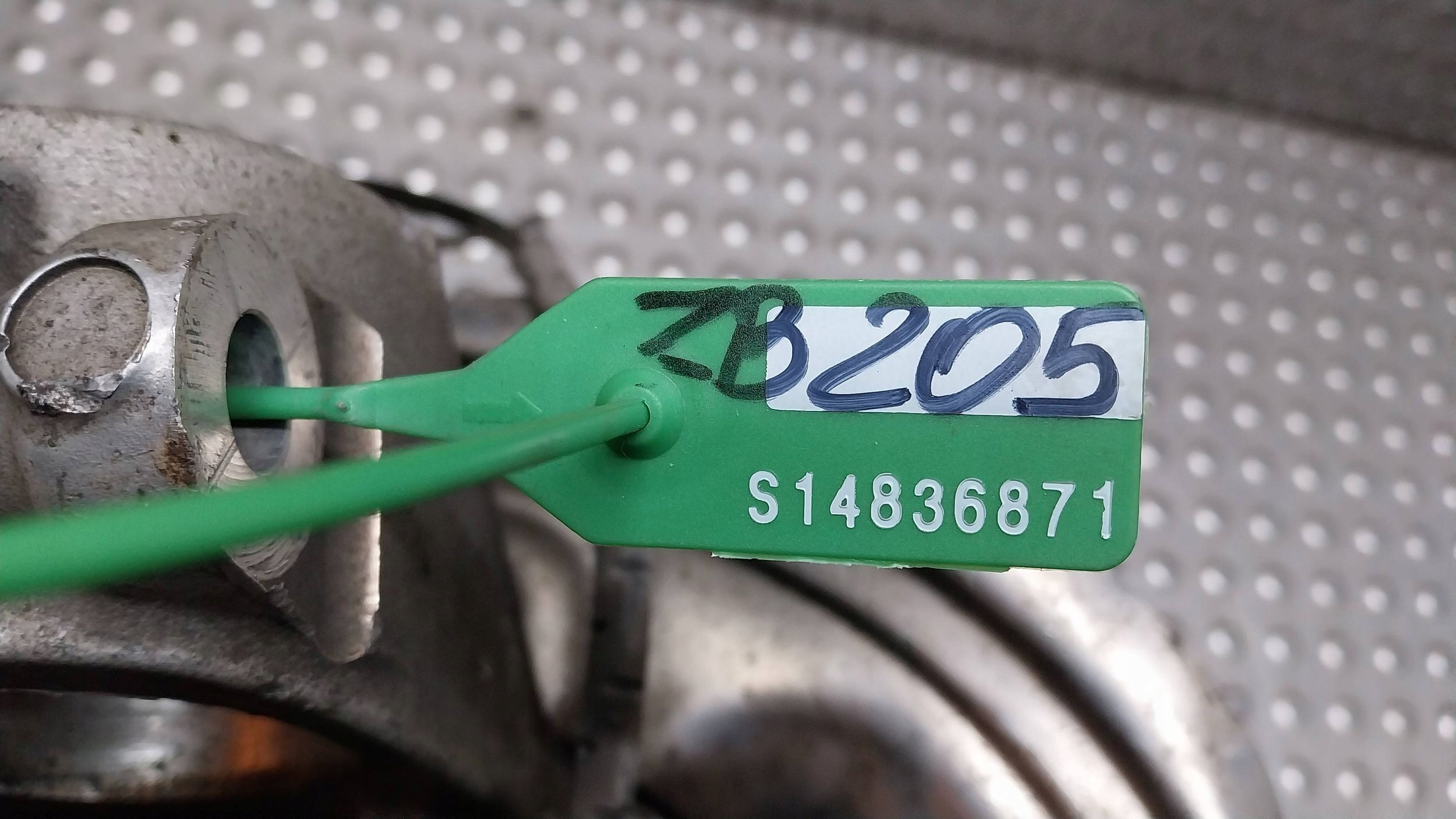 otoč čapu strmeň ľavý predok 6764443 BMW E90 E91 E92 E93 E81 E82 E87