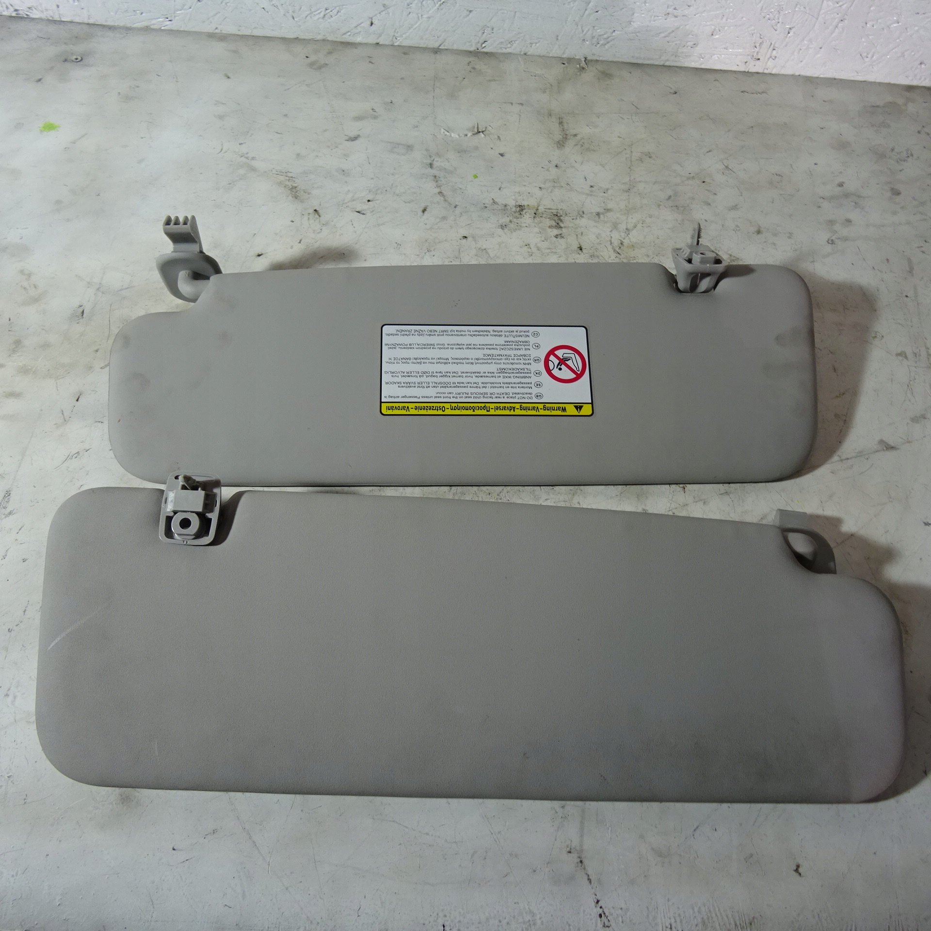 KIA VENGA and covers PRZECIWSLONECZNE