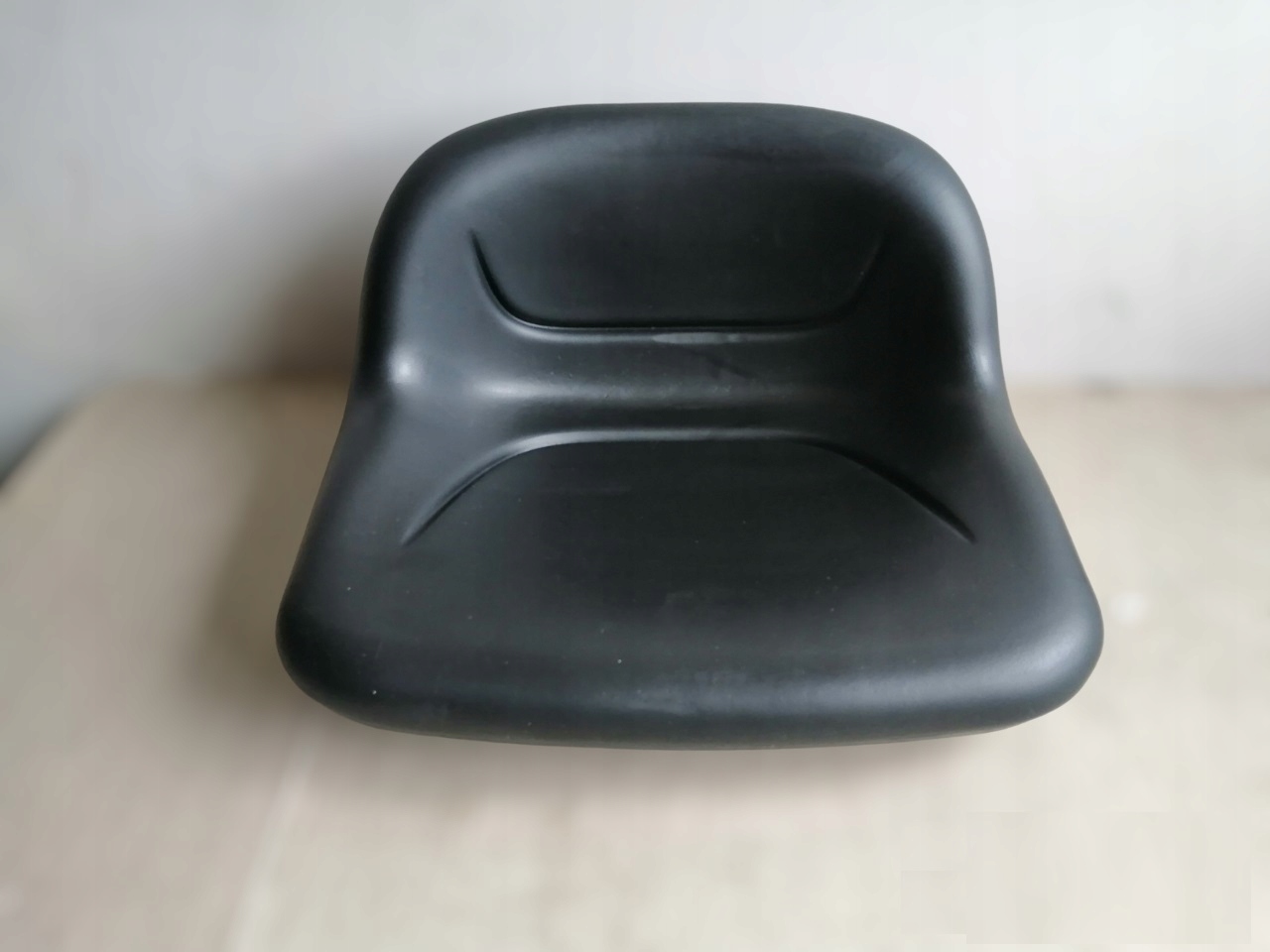 Siedzenie czarne traktor Husqvarna Rally McCulloch