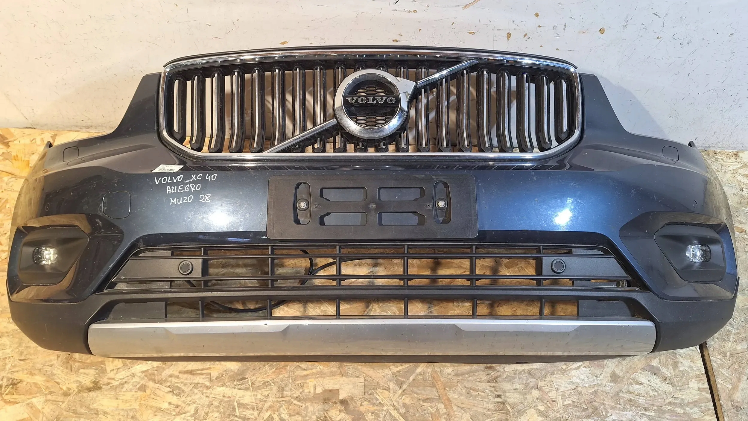 Stoßstange vorne Volvo XC40 17