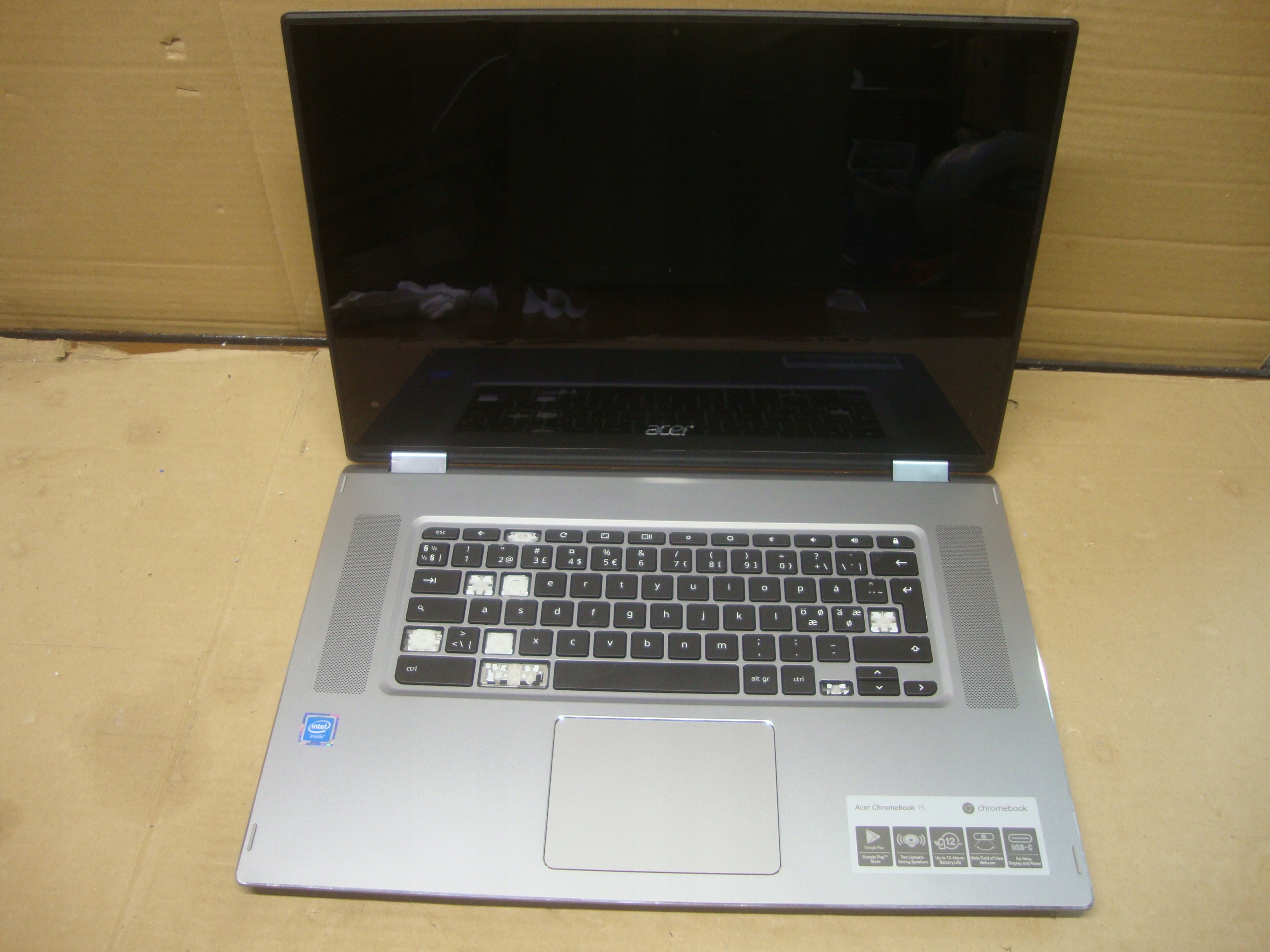 【値下げ中】Acer ChromeBook（15.6型 中古） 大画面15.6インチ、14インチディスプレイを採用した、Acer