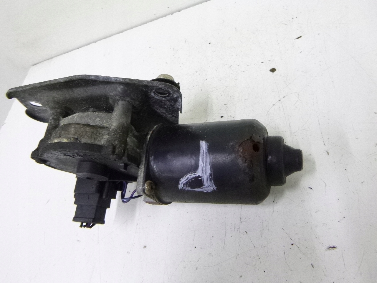 wiper mechanism front Daihatsu YRV 01r.