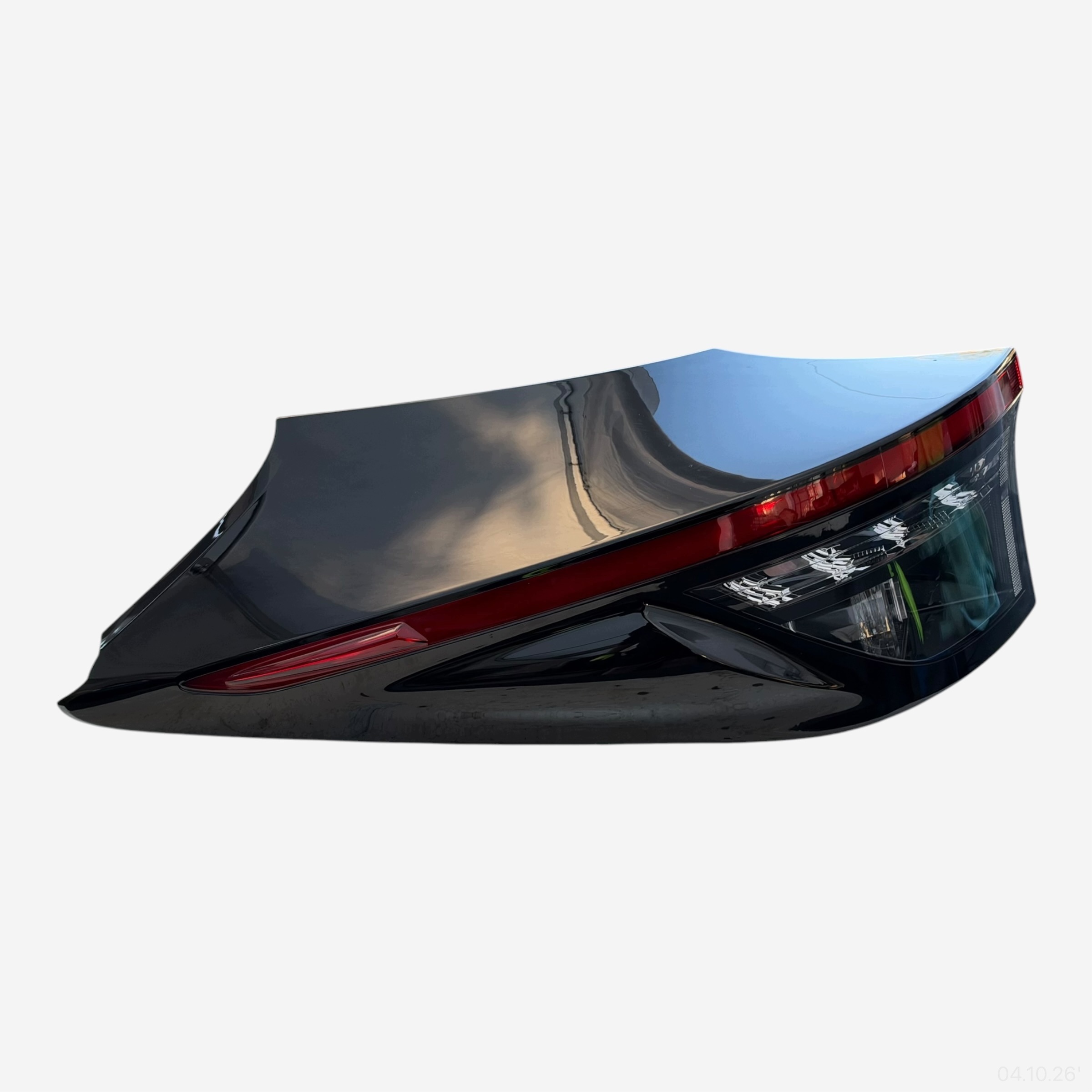 light rear left TOYOTA YARIS CROSS damaged 81560-0DE20
