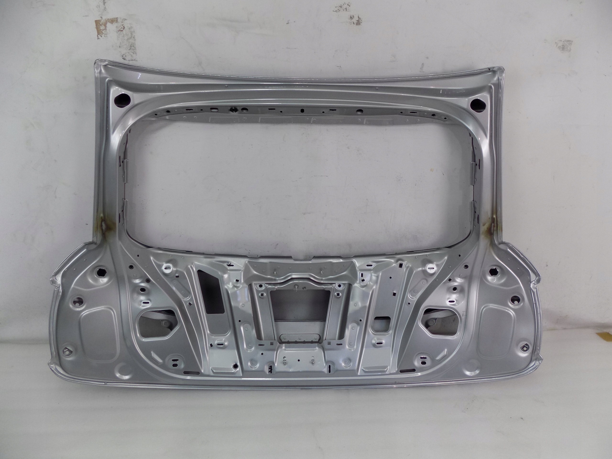 AUDI A1 SPORTBACK KLAPA TYŁ Typ samochodu 4x4/SUV Samochody osobowe