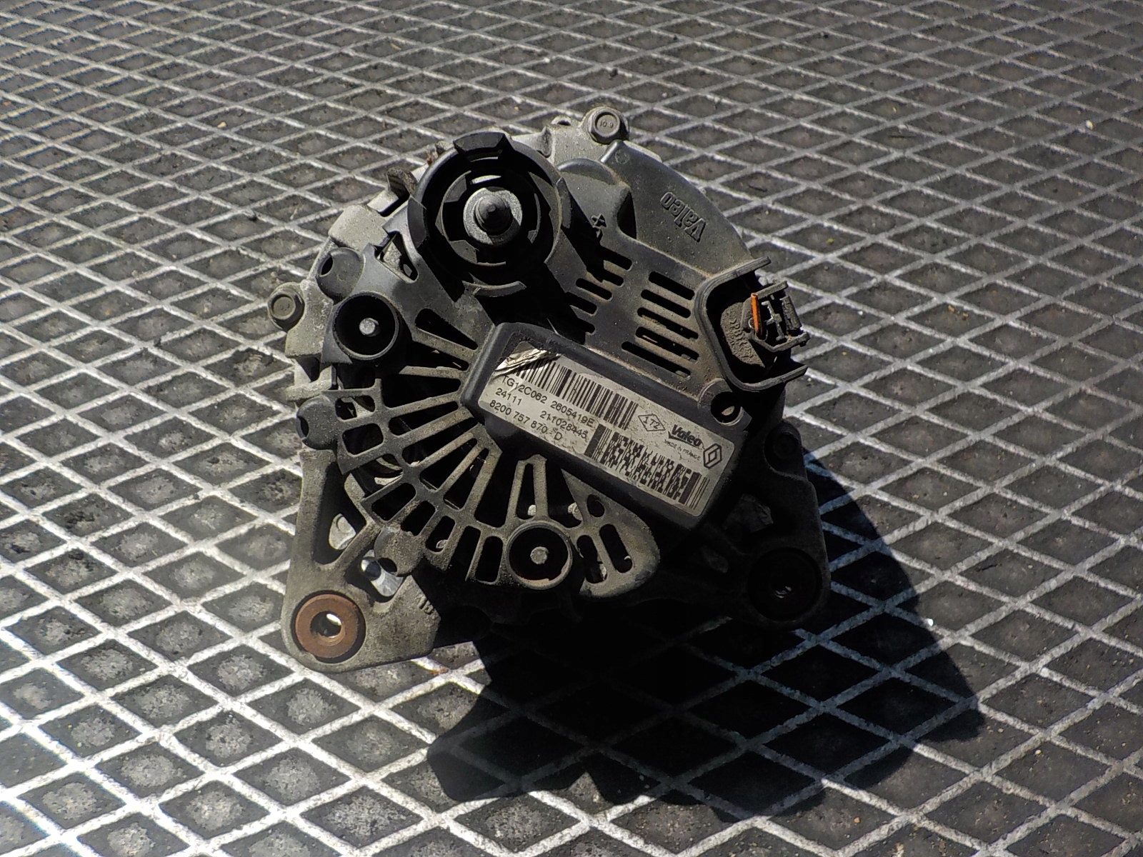 RENAULT MEGANE III 1.9 DCI ALTERNATOR 8200757870D