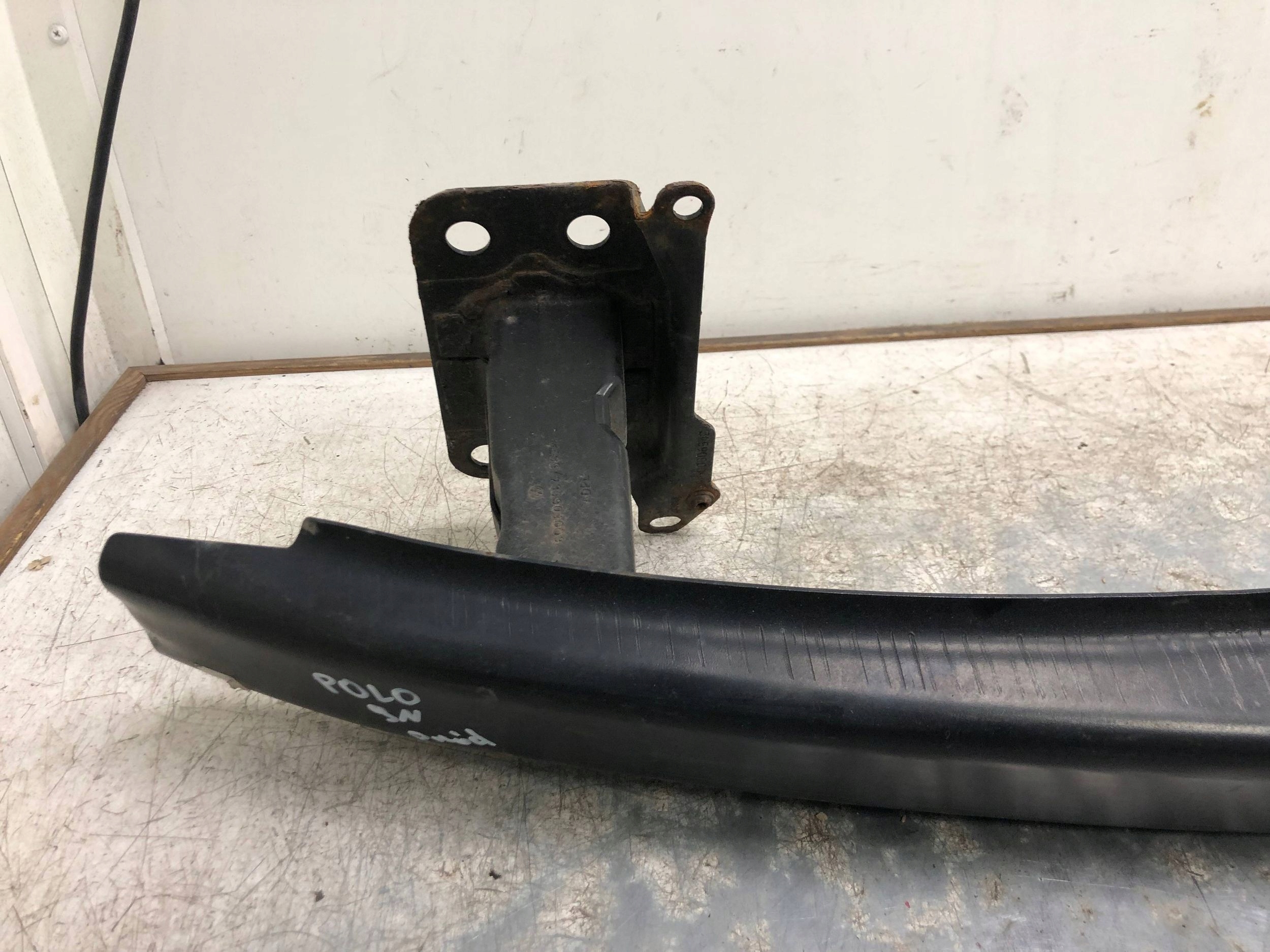 bumper support front VW POLO IV 9N 6Q0807109C