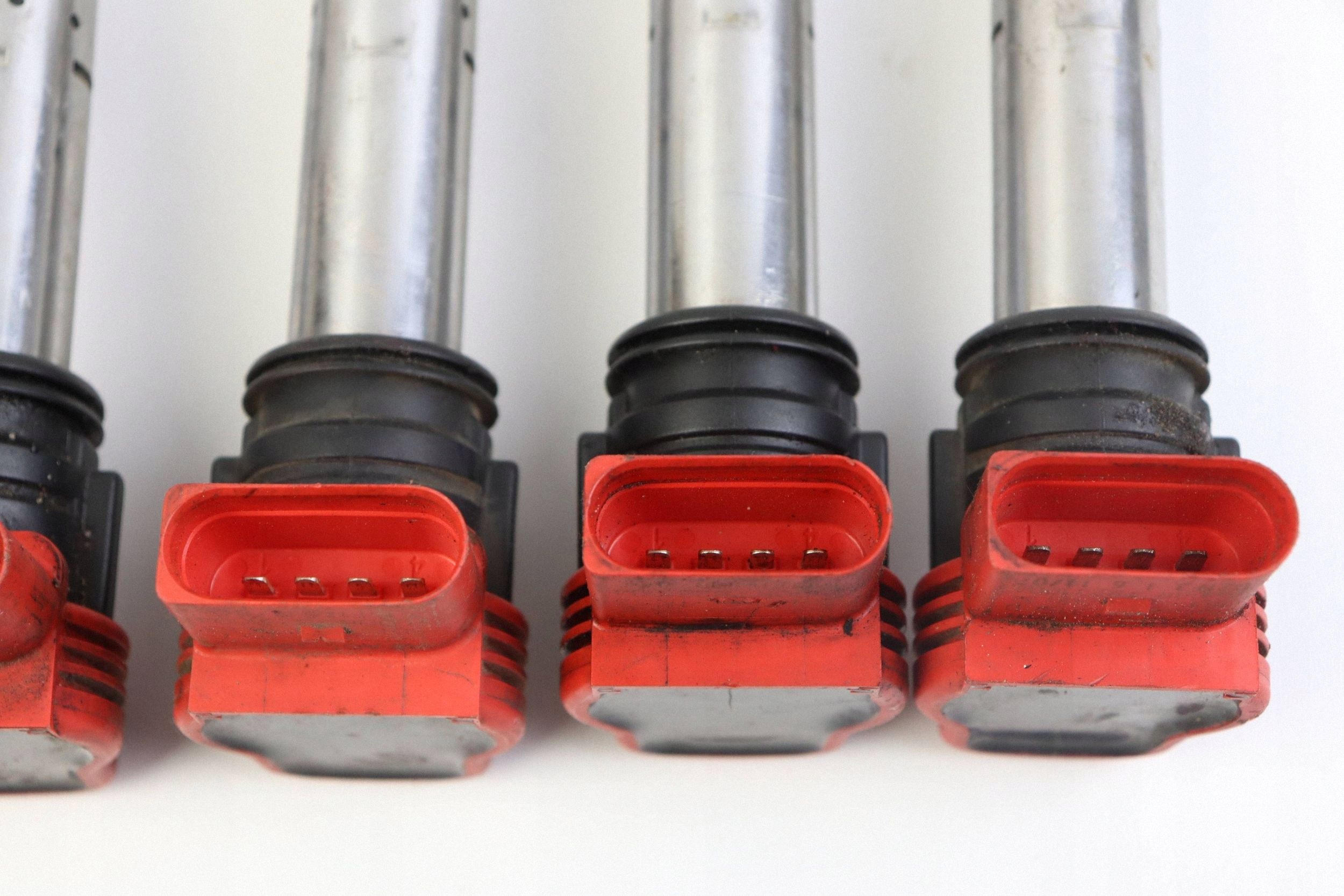 AUDI A4 B6 B7 S8 D3 A6 C6 coil ignition 2.4 3.2 FSI 5.2 FSI 06E905115E